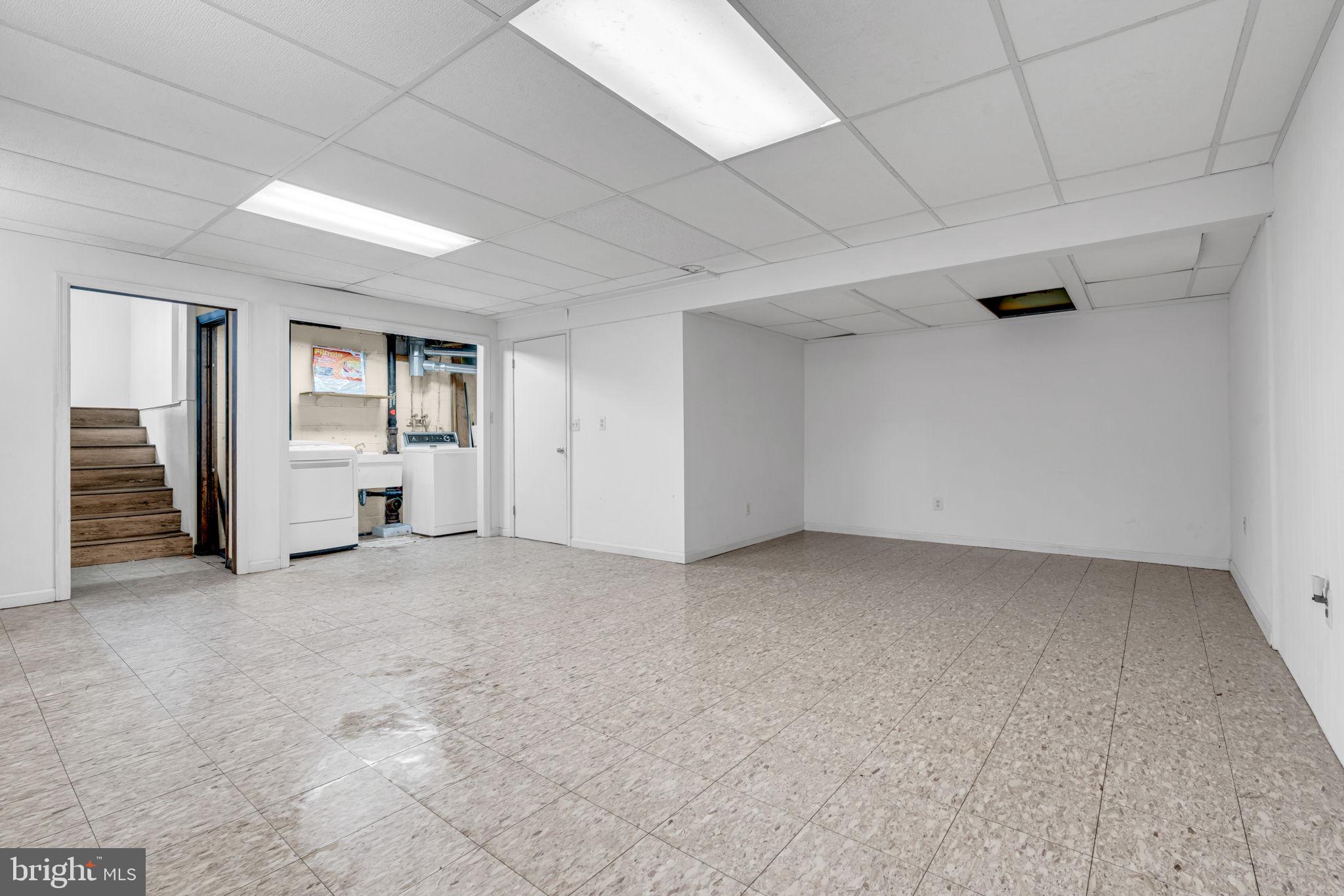 LAKEVALE ESTATES - Residential