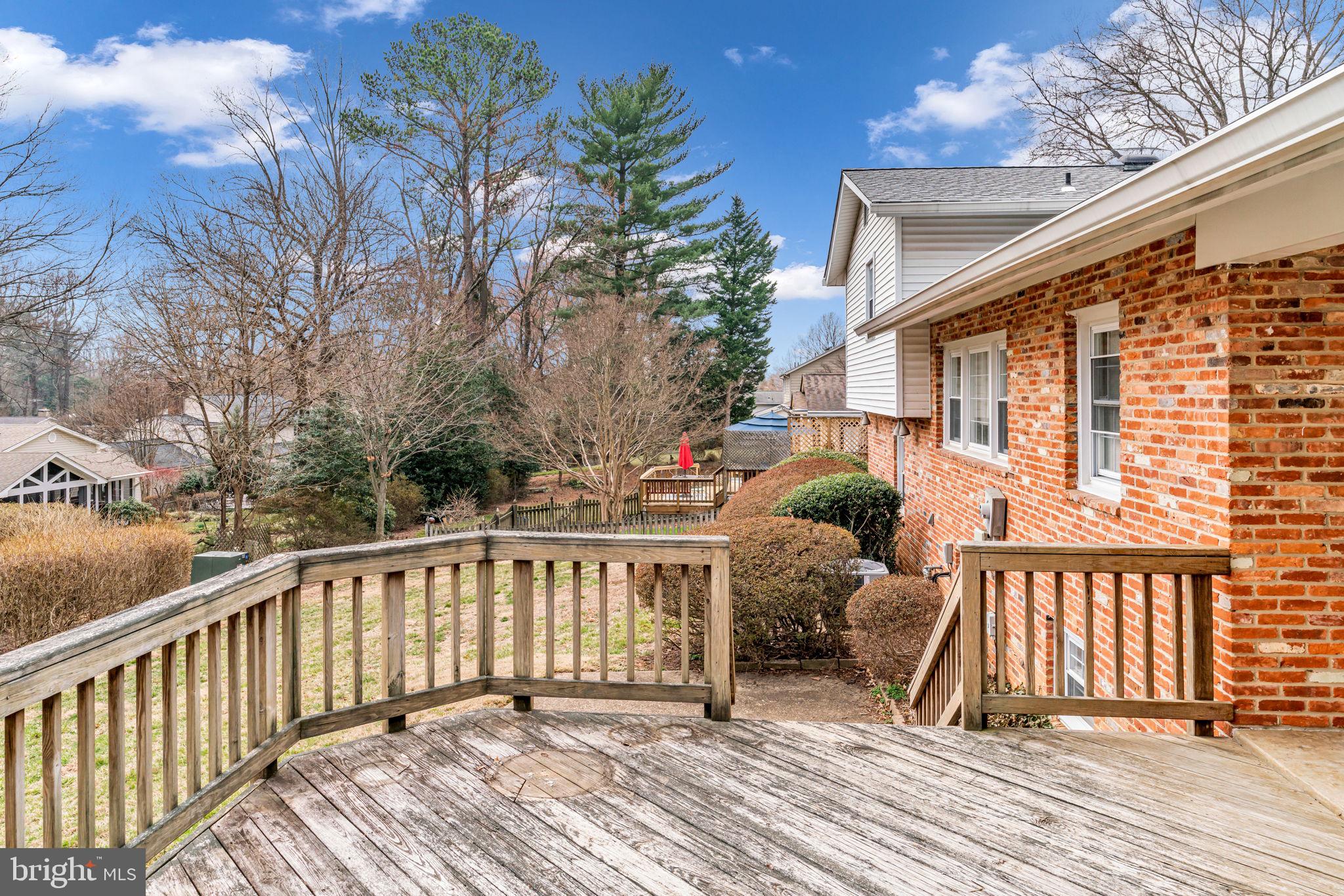 LAKEVALE ESTATES - Residential