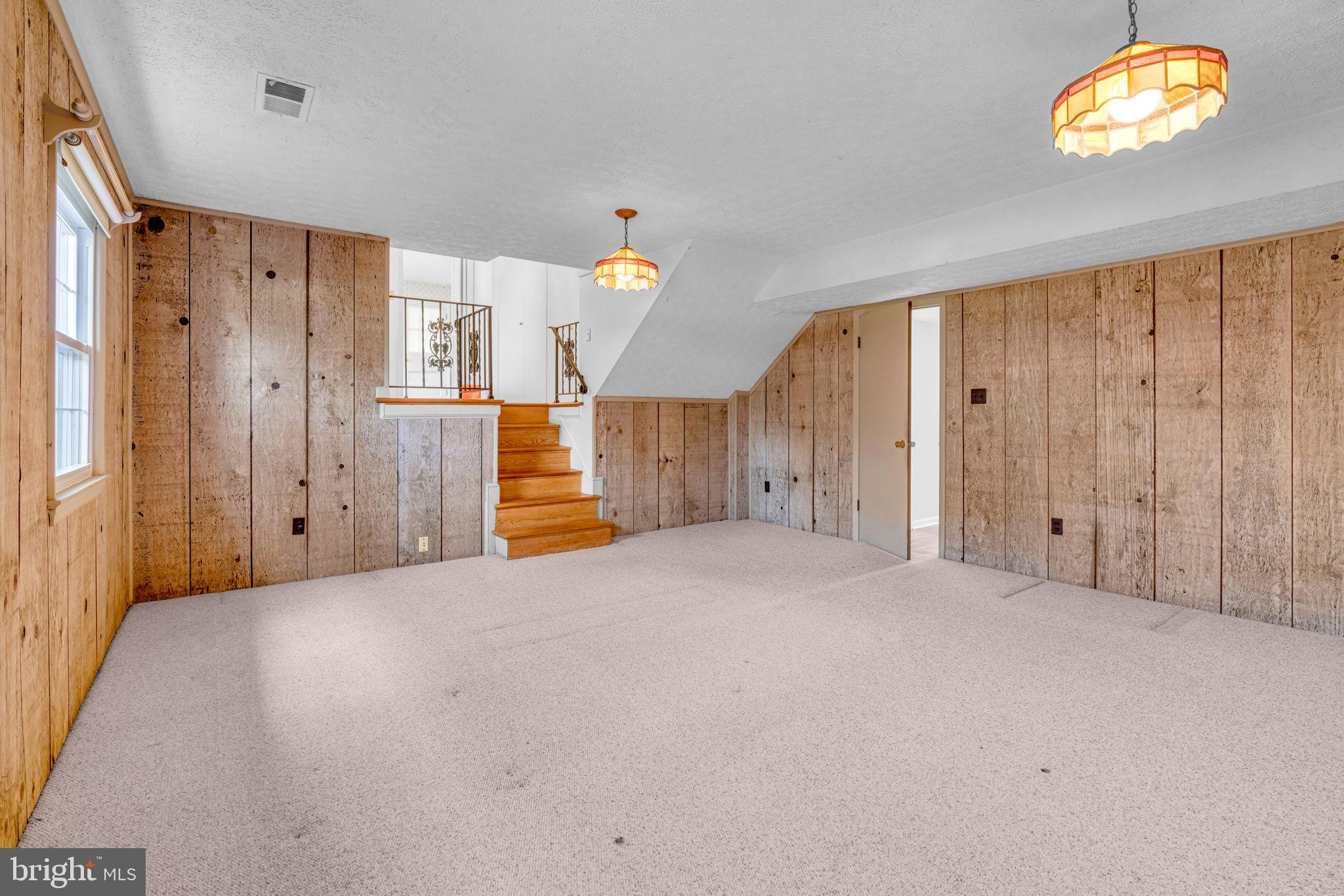 LAKEVALE ESTATES - Residential