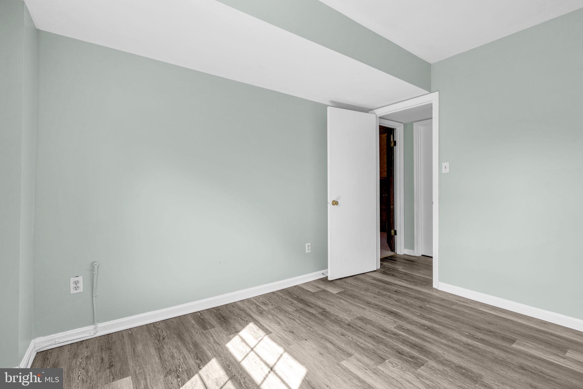 LAKEVALE ESTATES - Residential