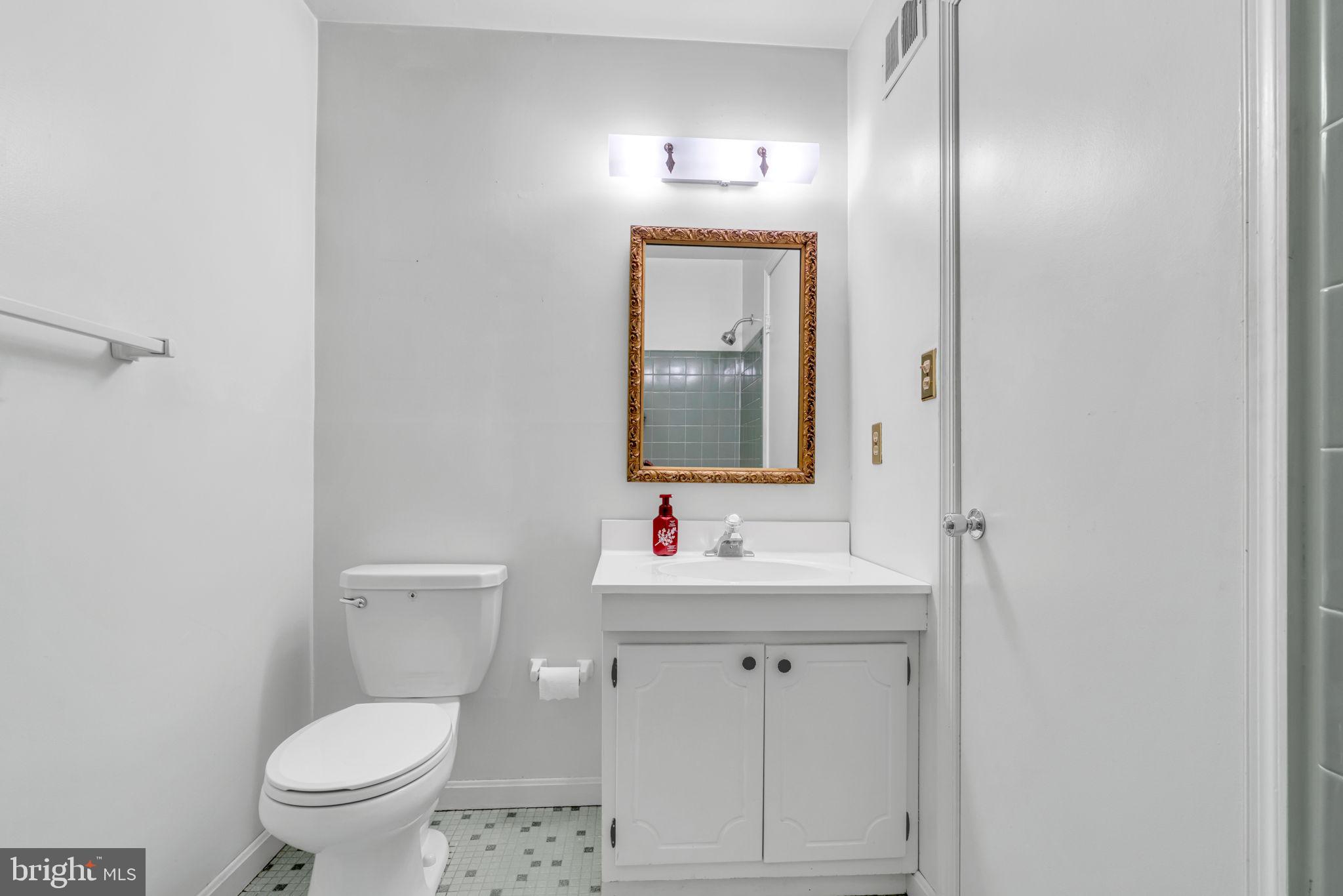 LAKEVALE ESTATES - Residential