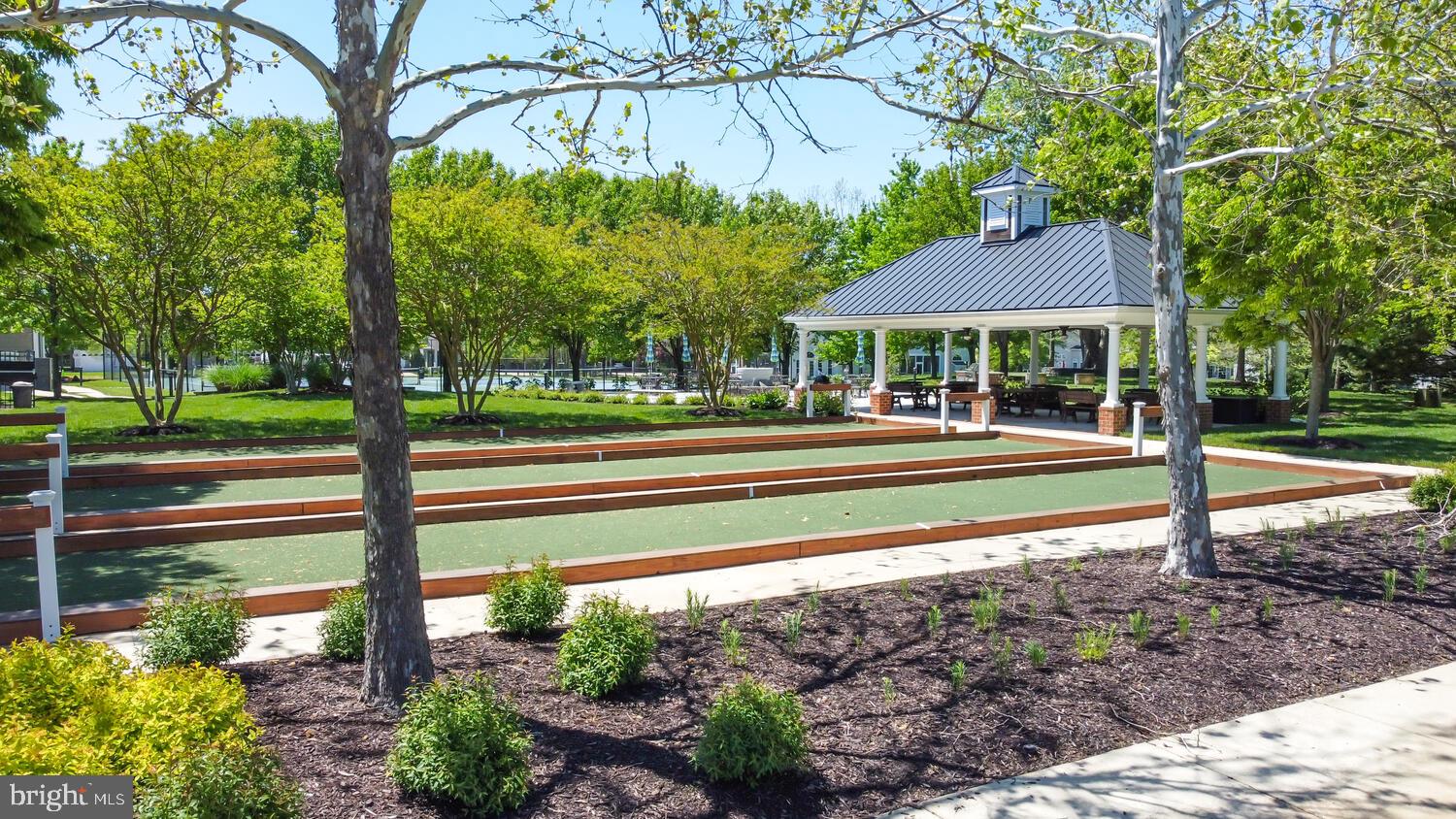 SYMPHONY VILLAGE AT CENTREVILLE - Residential