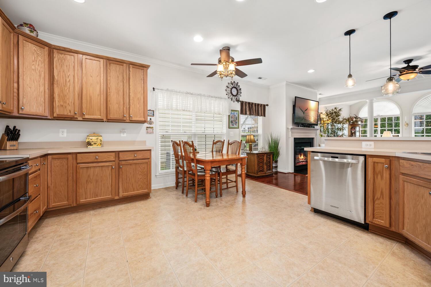 SYMPHONY VILLAGE AT CENTREVILLE - Residential