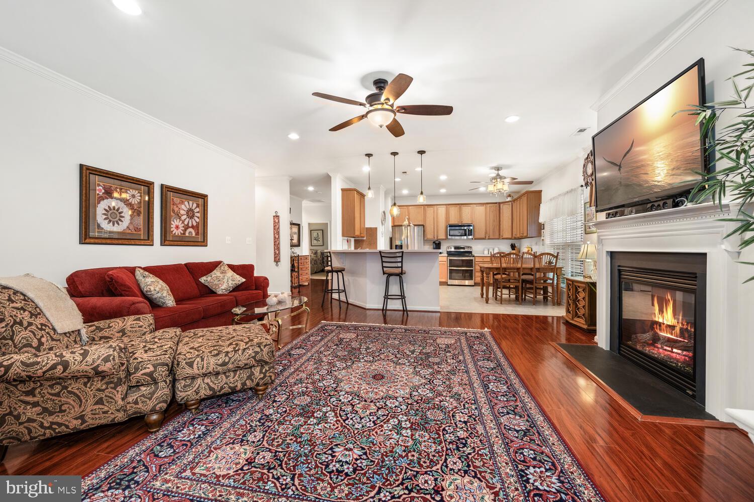 SYMPHONY VILLAGE AT CENTREVILLE - Residential