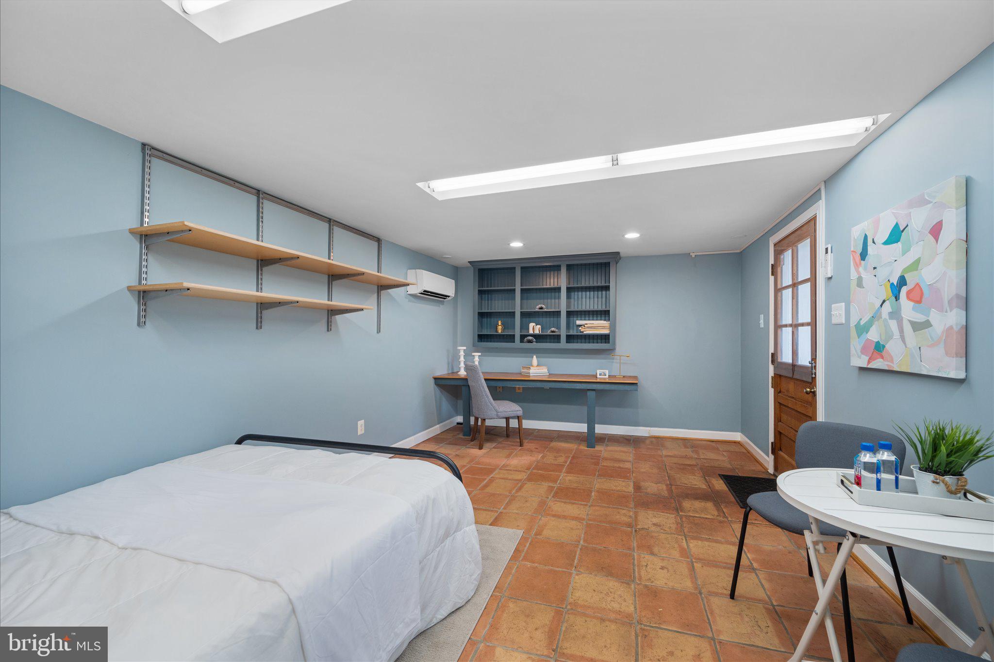 DOUGLAS PARK - Residential