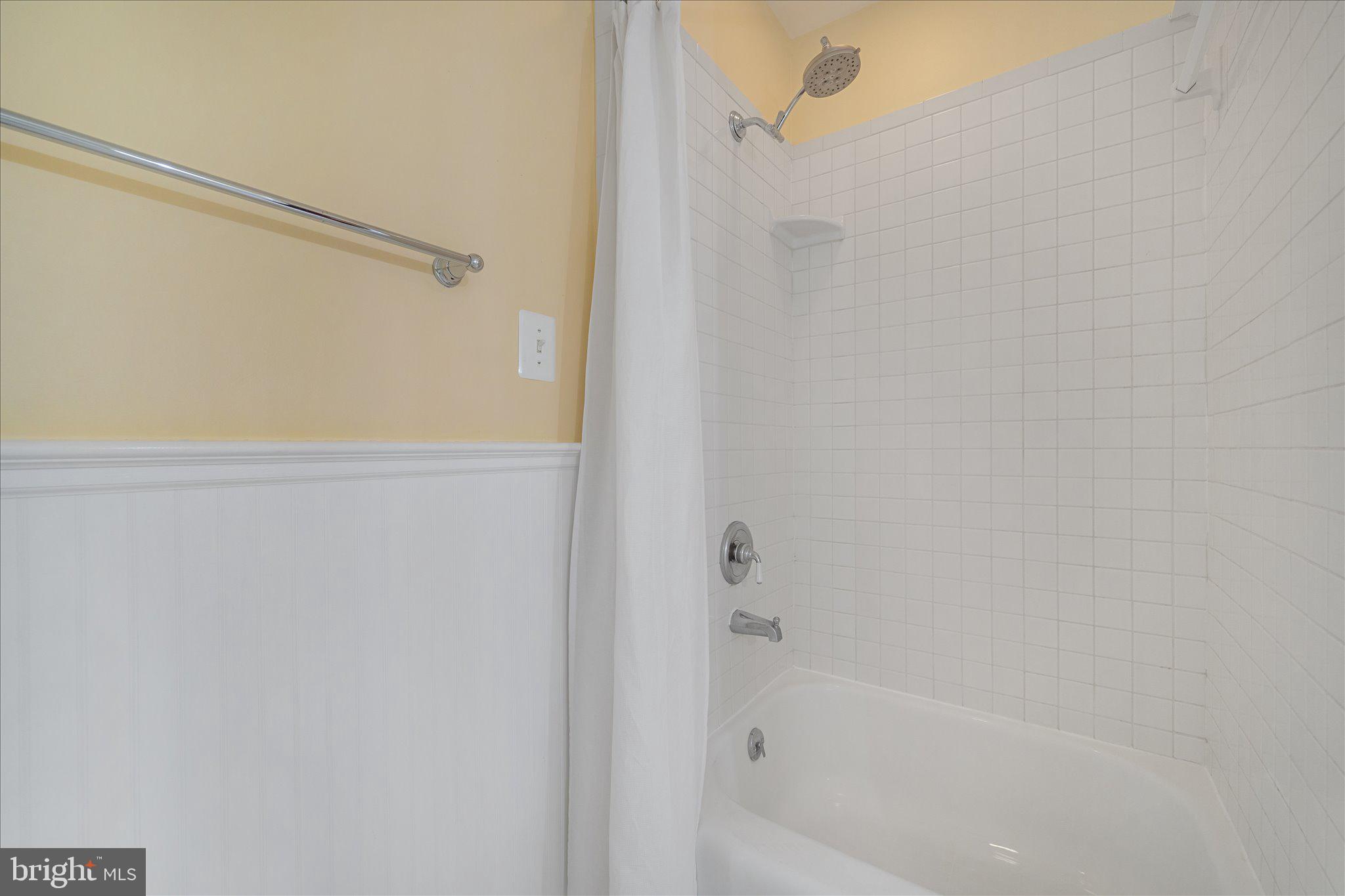 DOUGLAS PARK - Residential