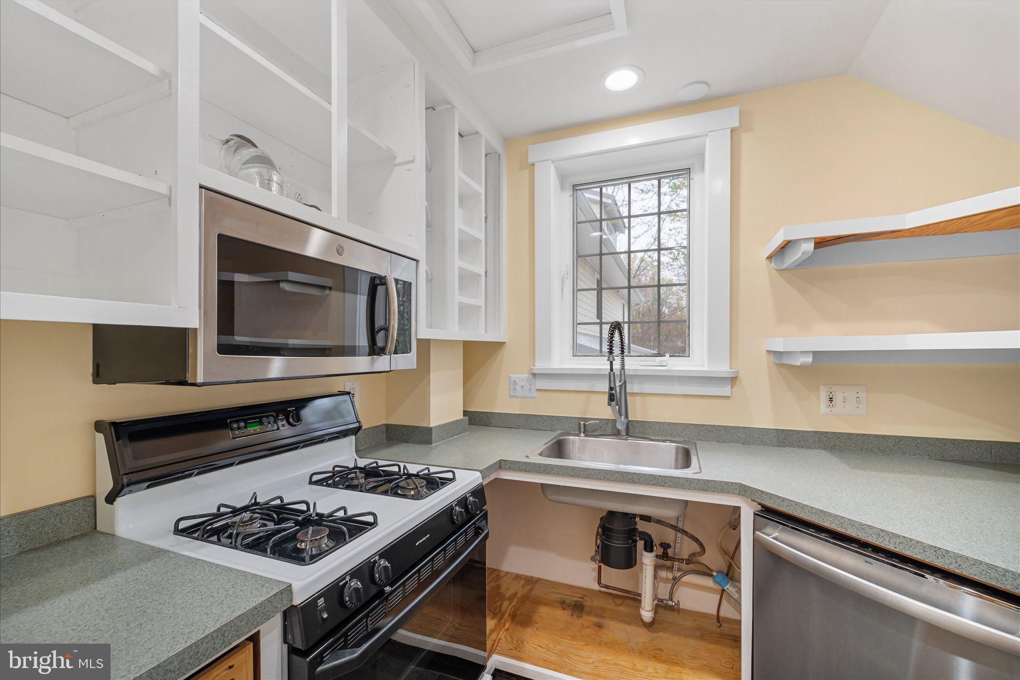 DOUGLAS PARK - Residential