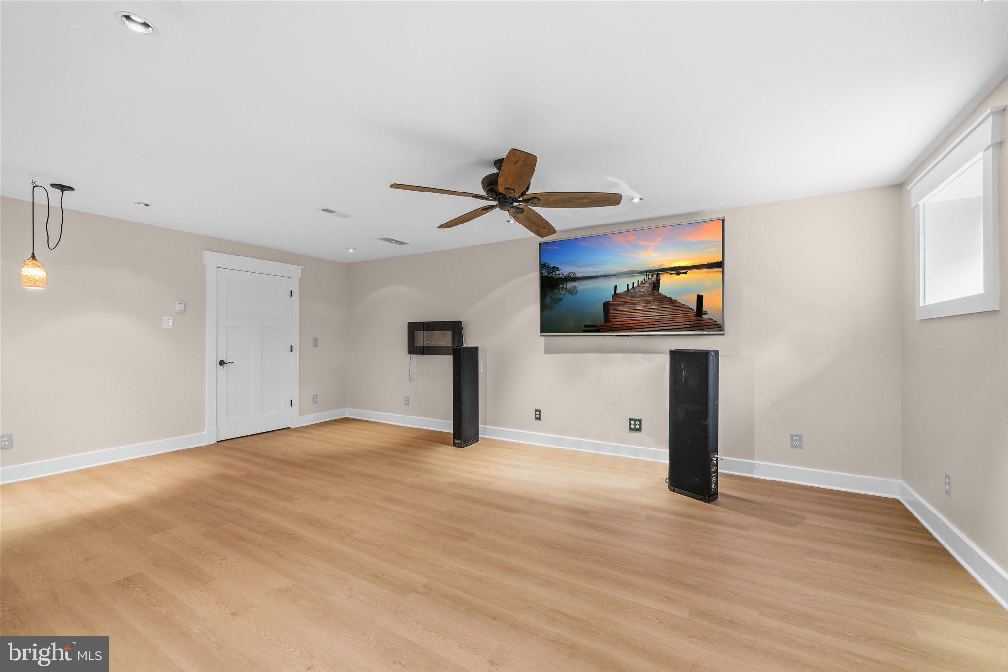 DOUGLAS PARK - Residential