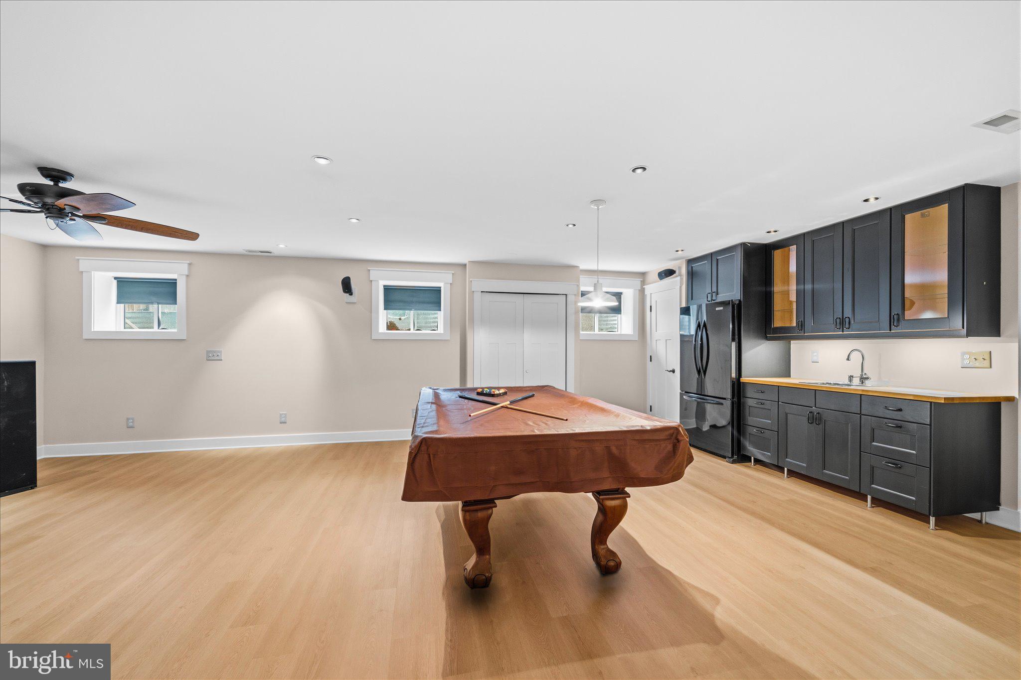 DOUGLAS PARK - Residential