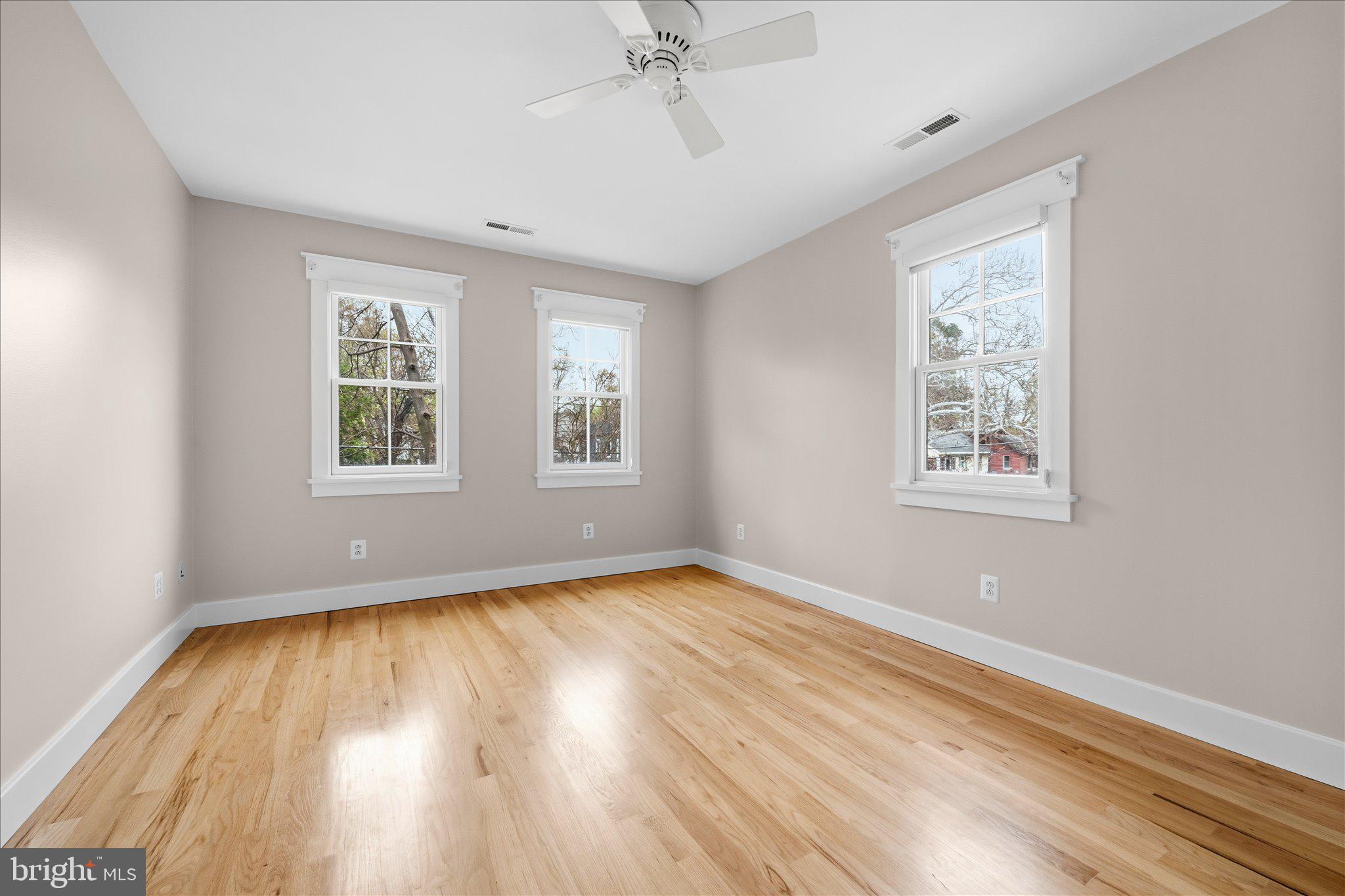 DOUGLAS PARK - Residential