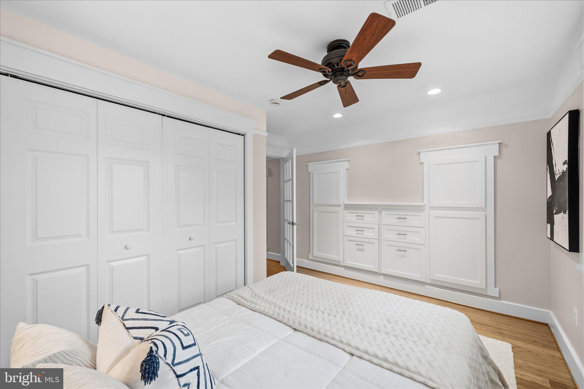 DOUGLAS PARK - Residential