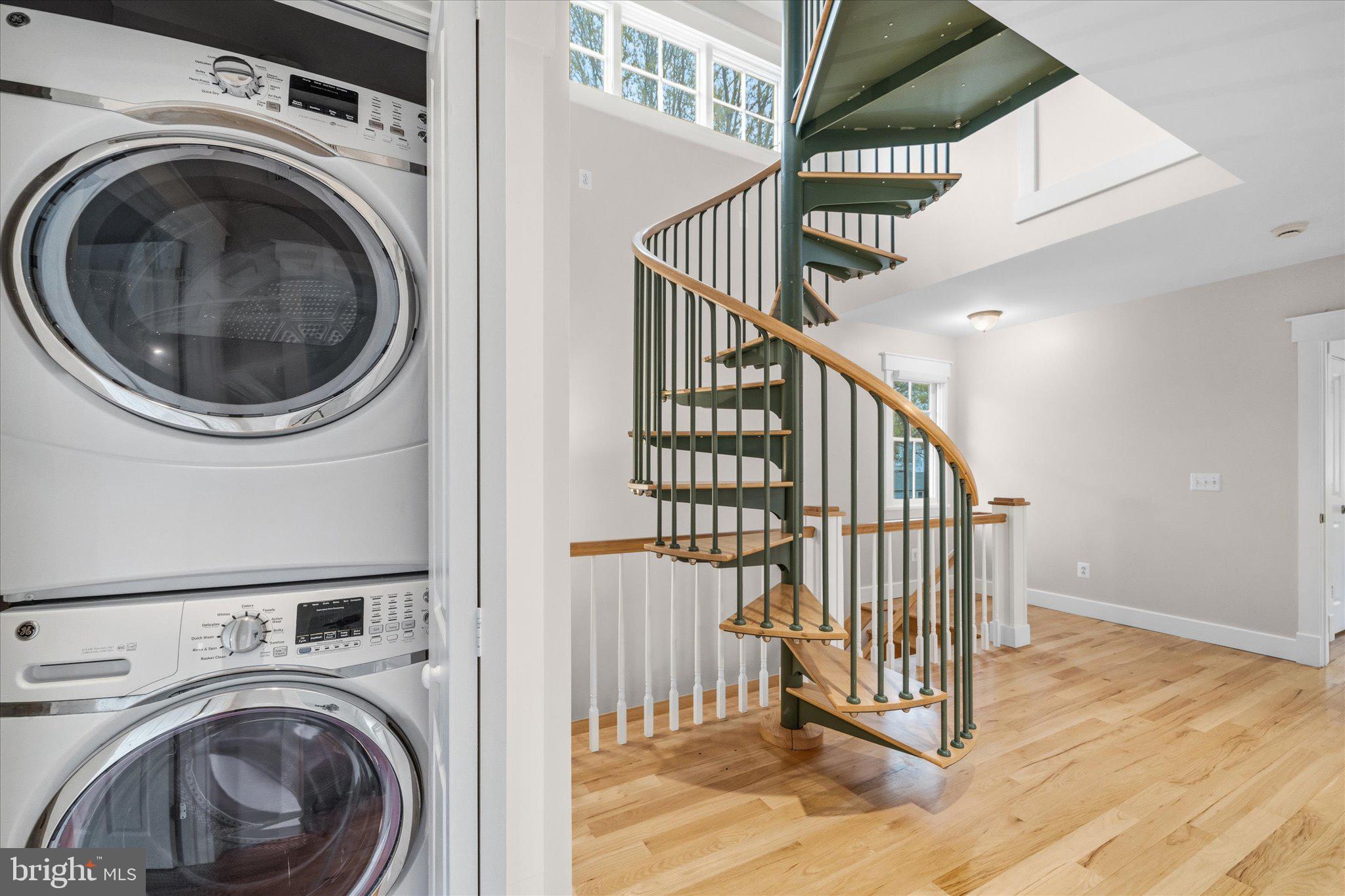 DOUGLAS PARK - Residential