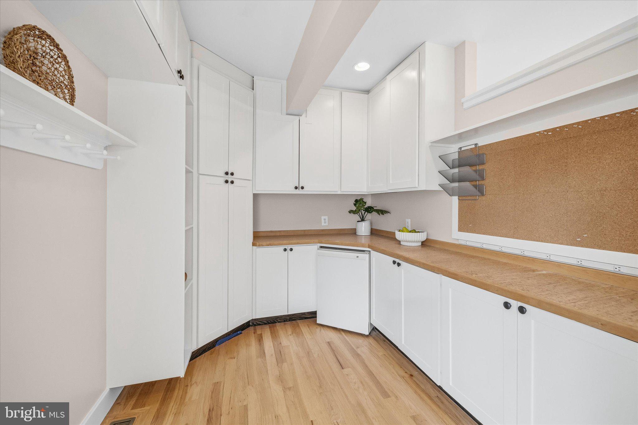 DOUGLAS PARK - Residential