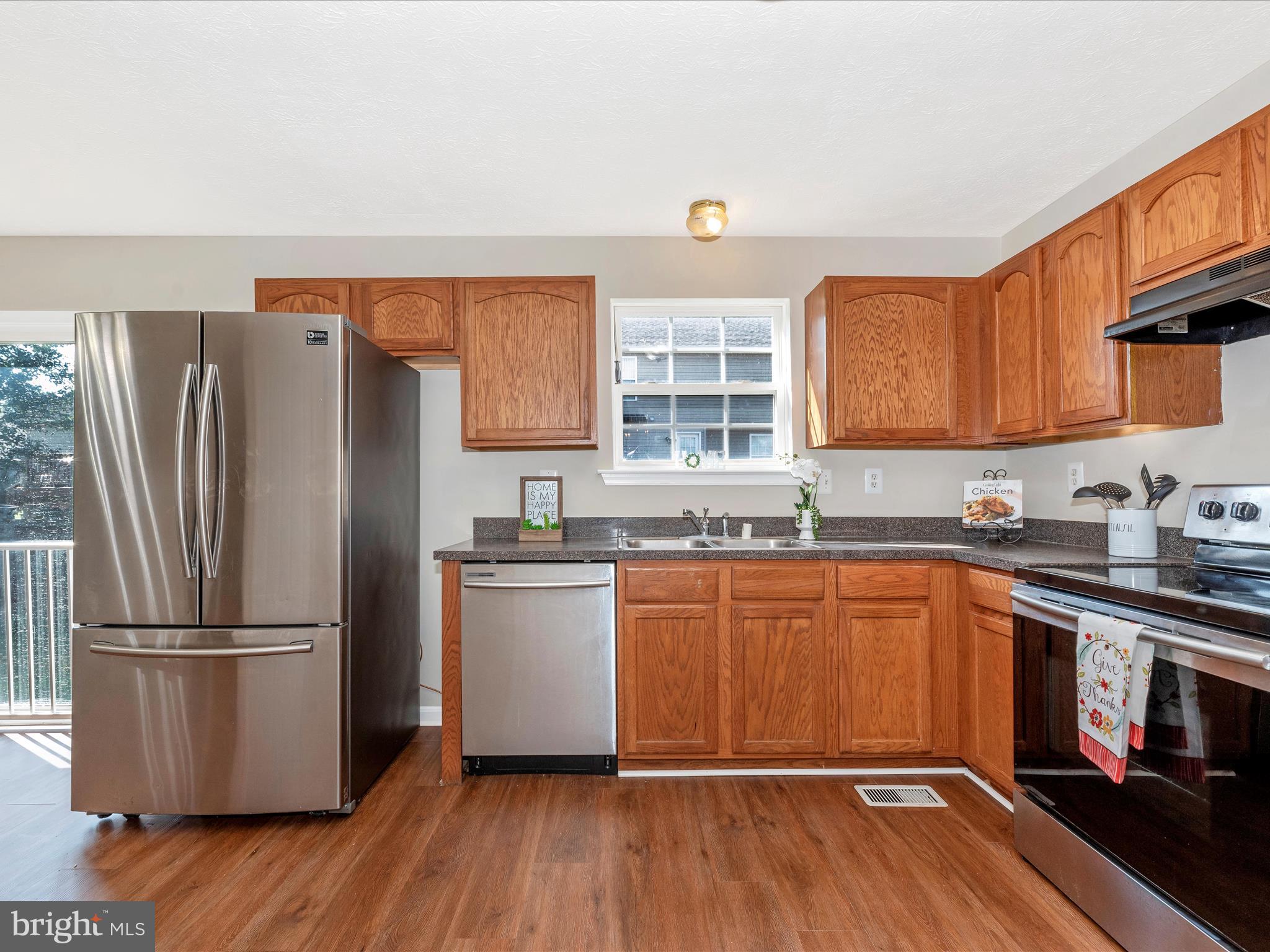 ROLLING MEADOWS - Residential