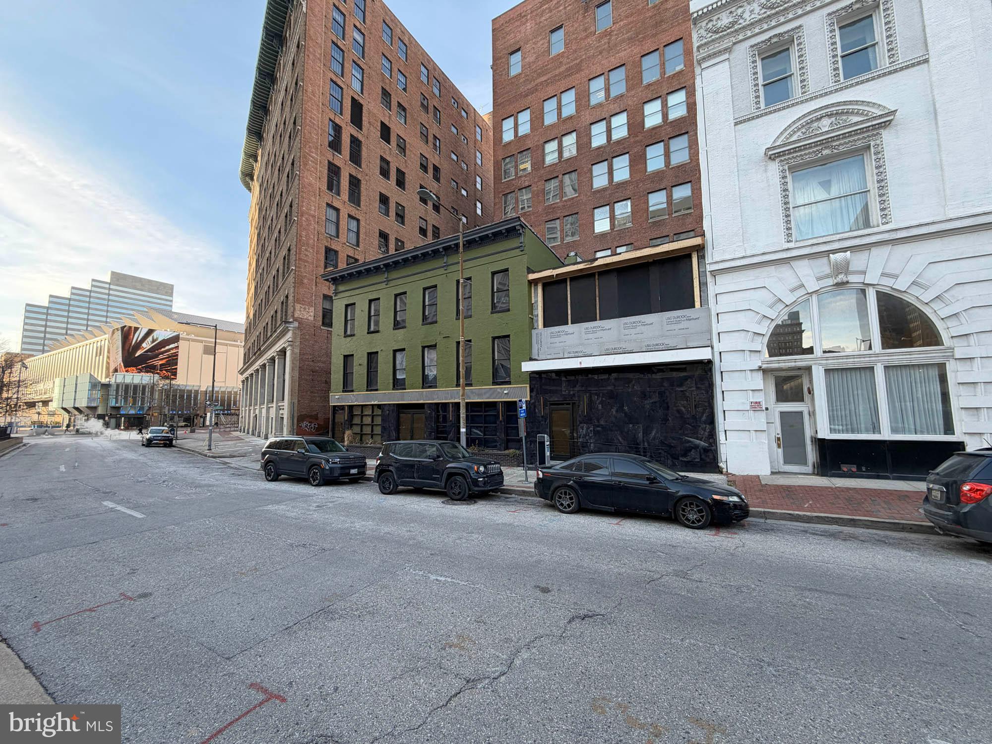 DOWNTOWN - Commercial Sale