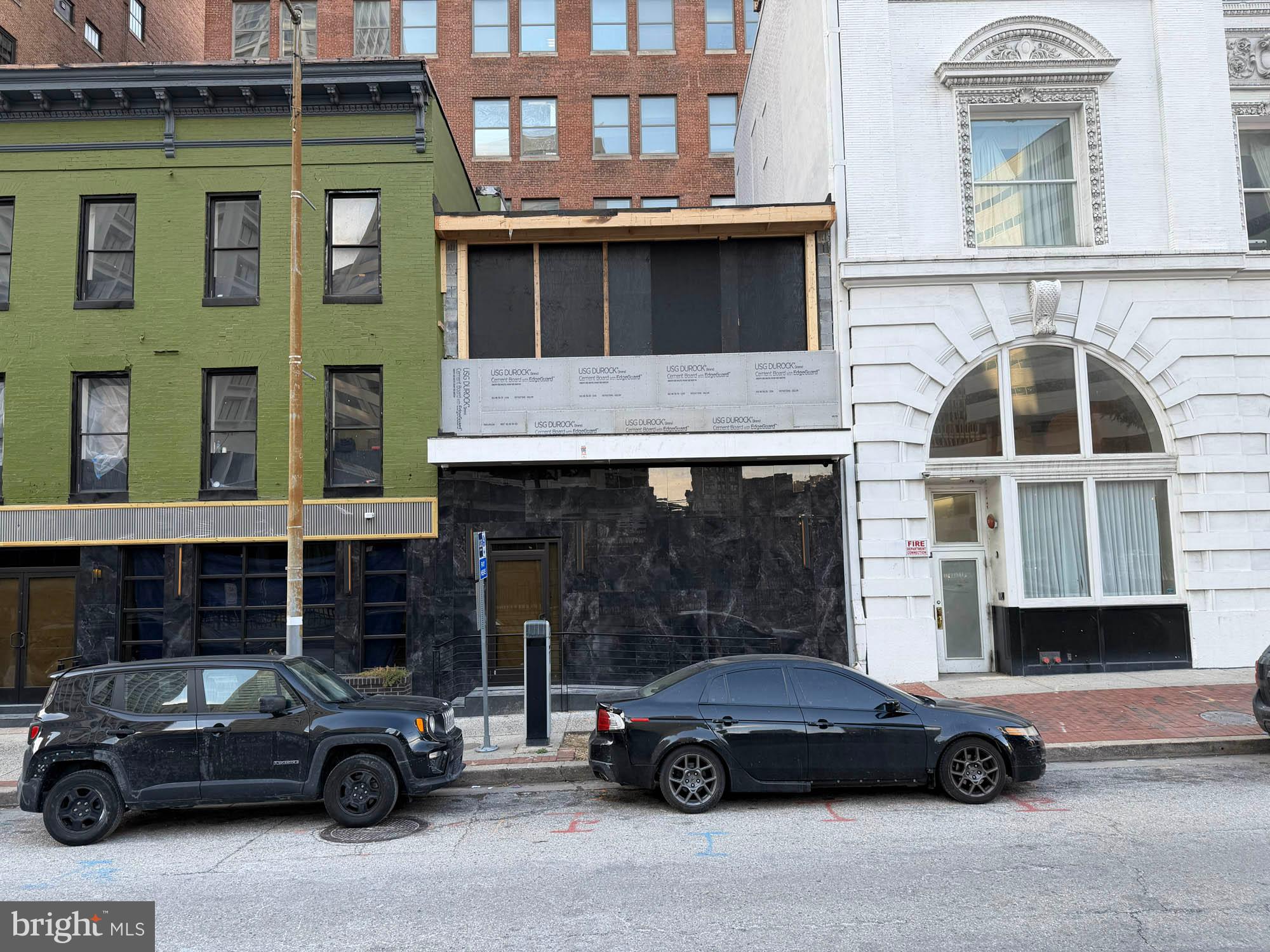 DOWNTOWN - Commercial Sale