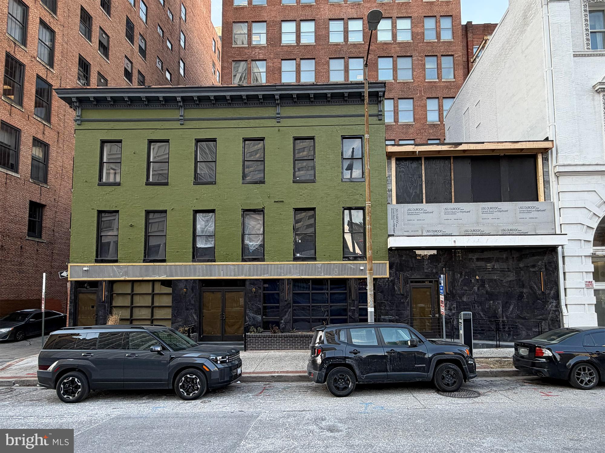 DOWNTOWN - Commercial Sale