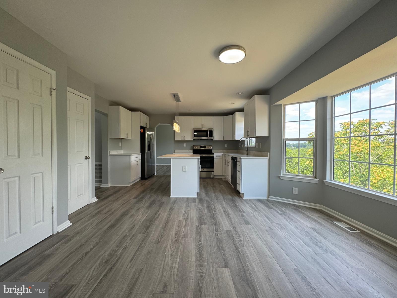 STONEGATE - Residential