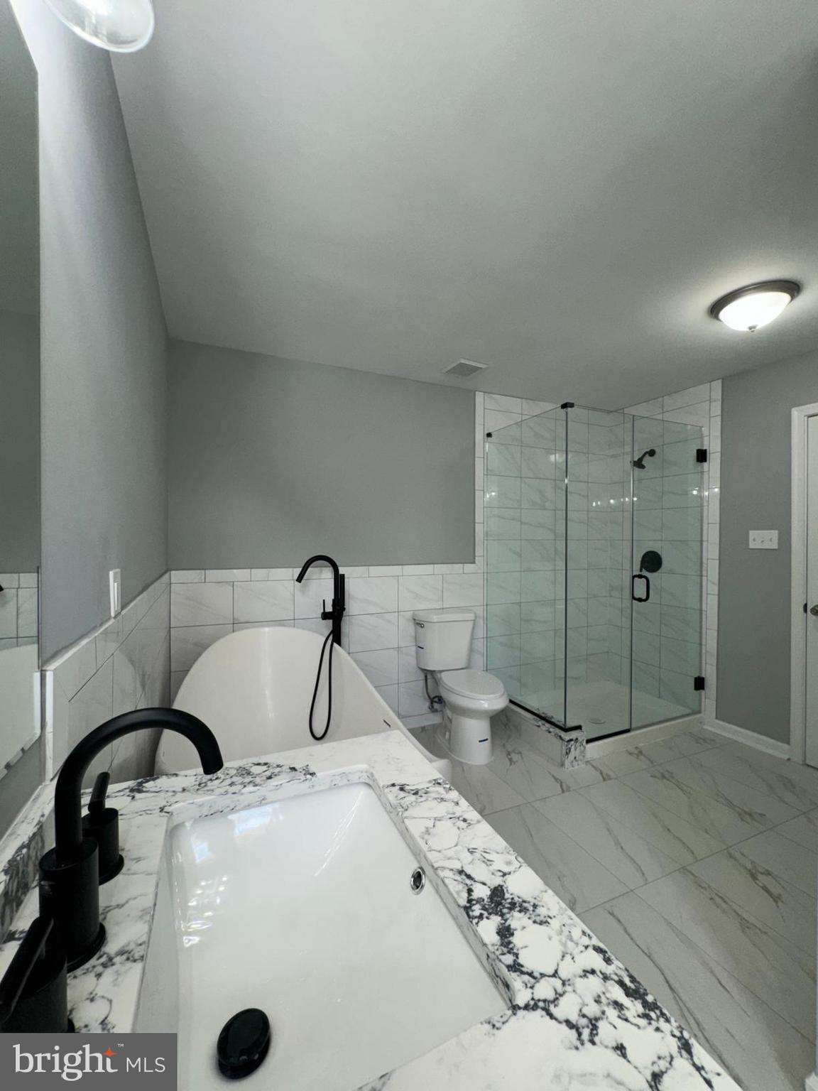 STONEGATE - Residential