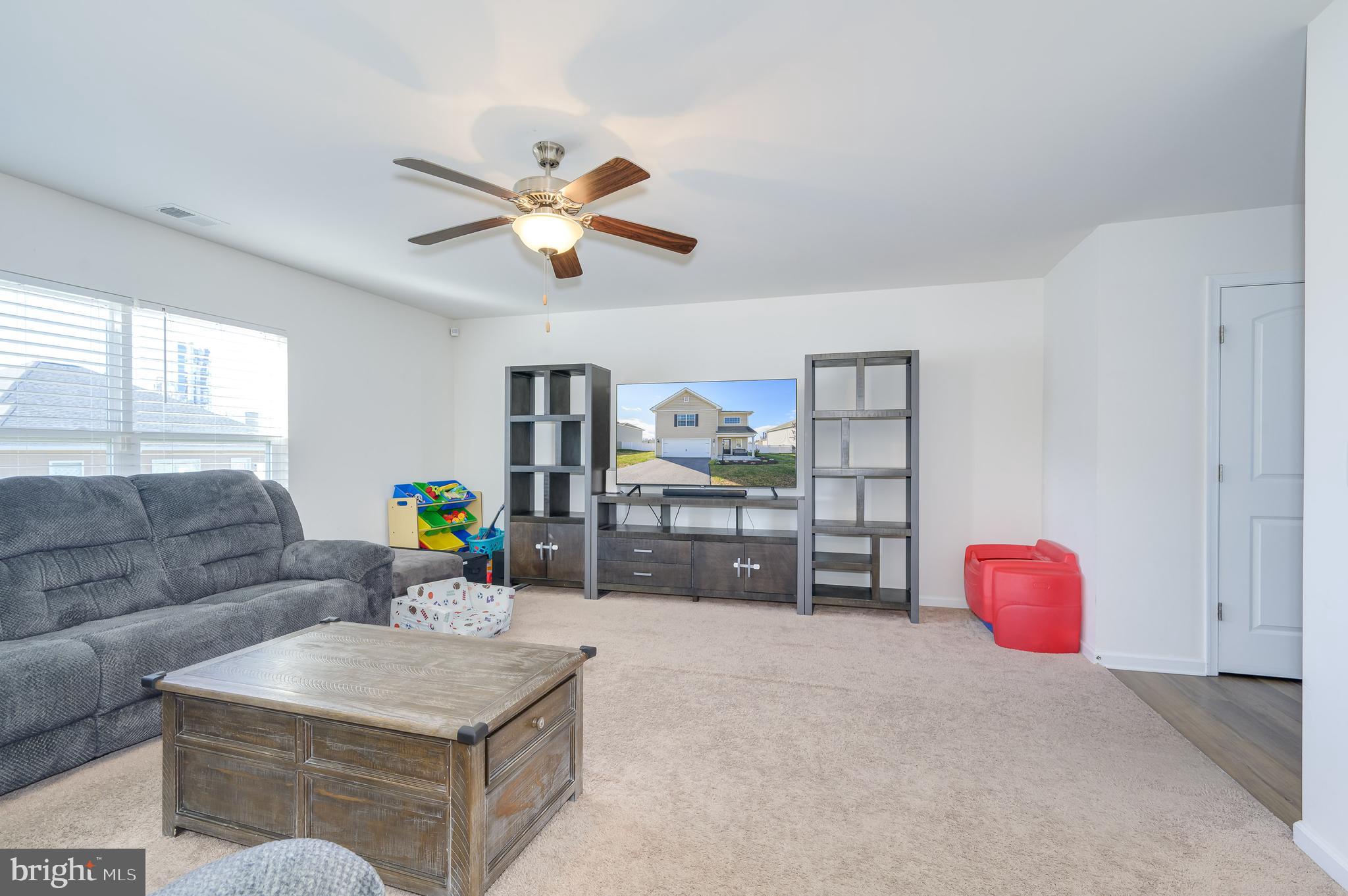 MCGINNIS POINT - Residential