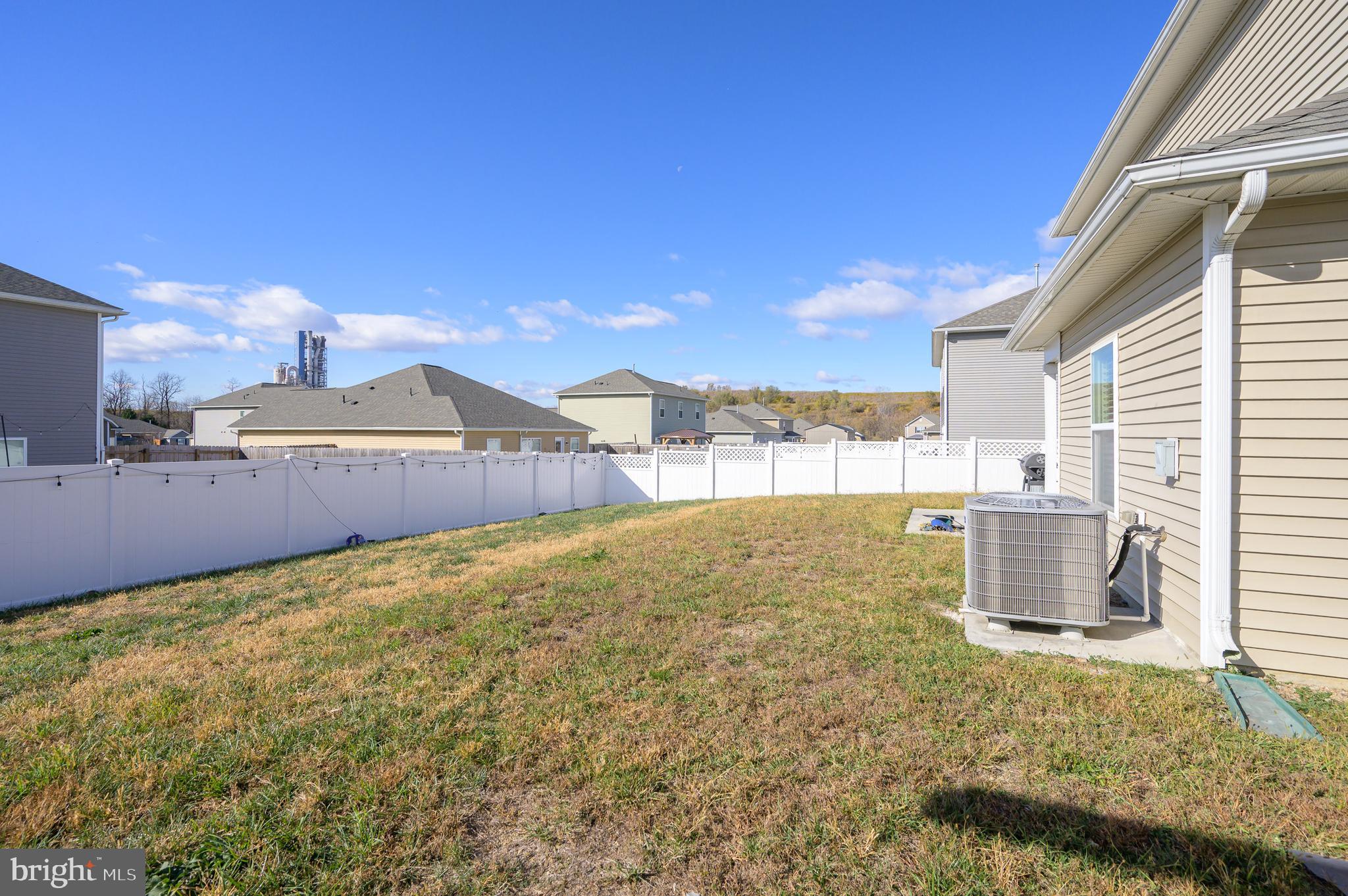 MCGINNIS POINT - Residential