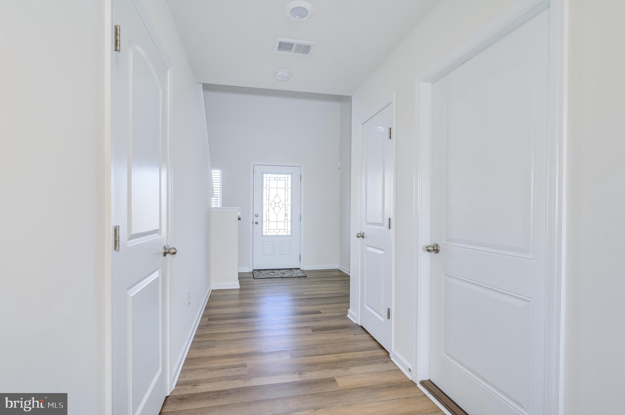 MCGINNIS POINT - Residential