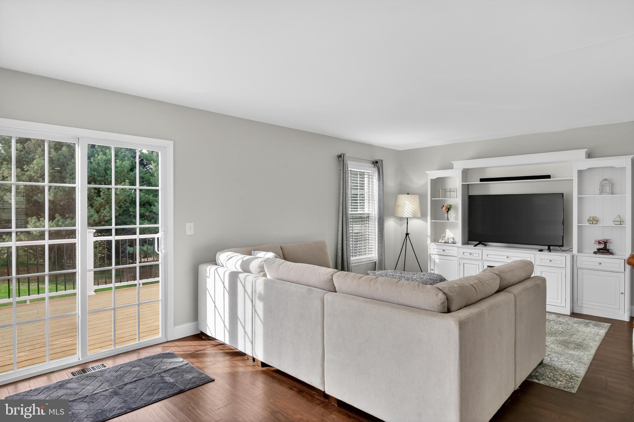 OAK SPRINGS SEC 1 - Residential