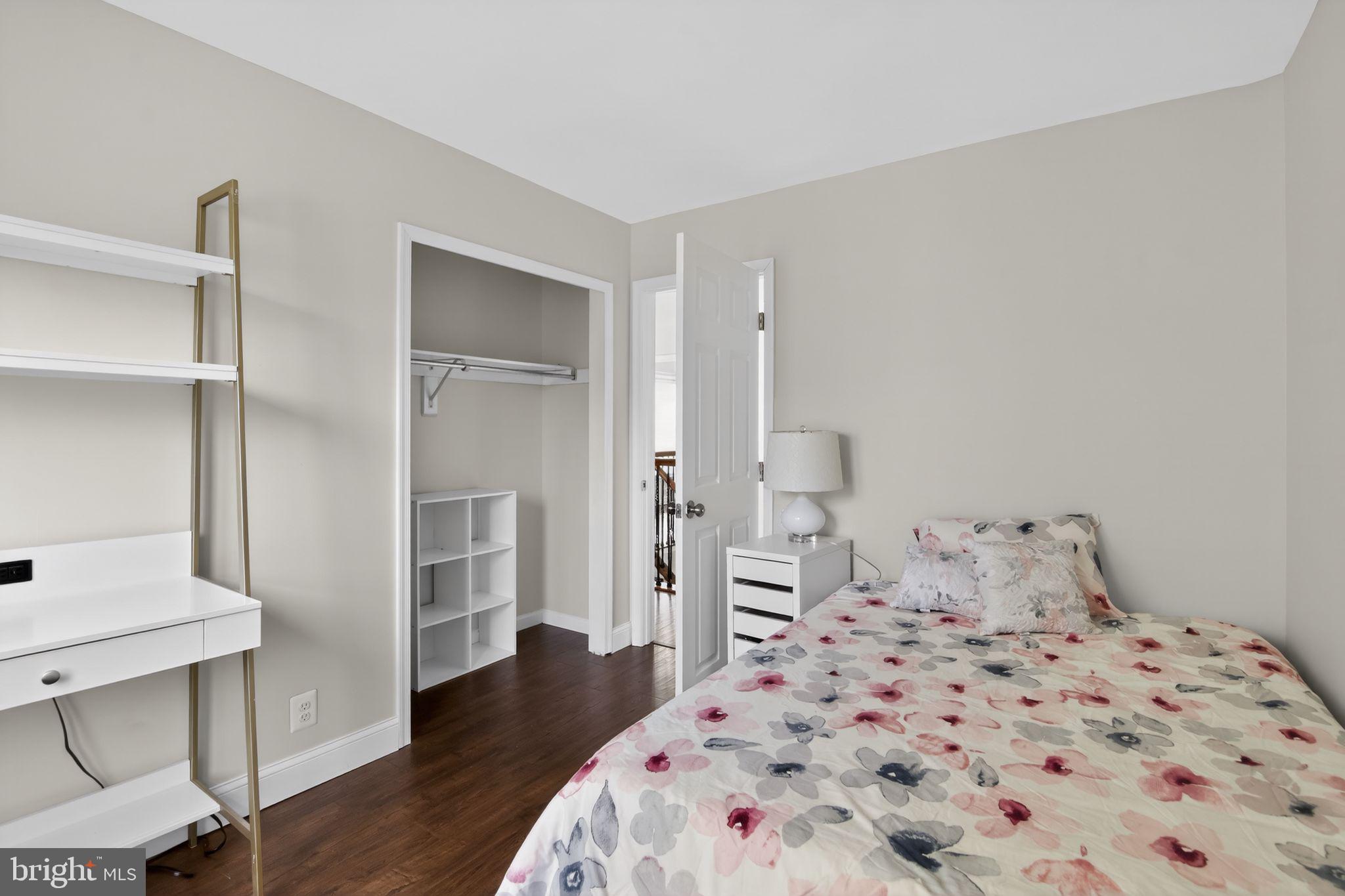 OAK SPRINGS SEC 1 - Residential