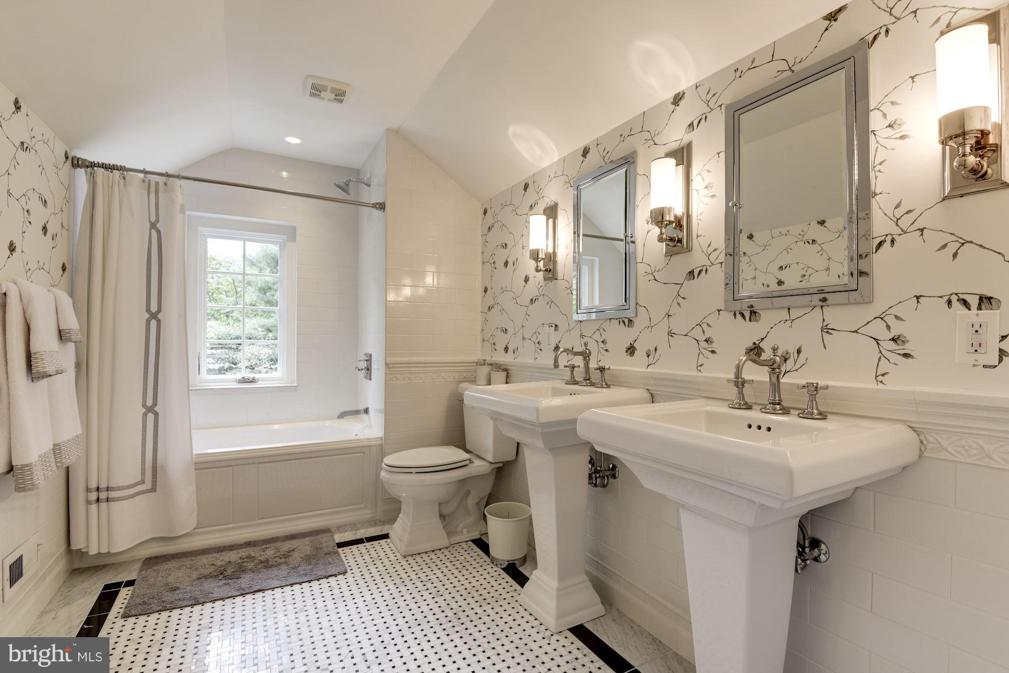 WESLEY HEIGHTS - Residential