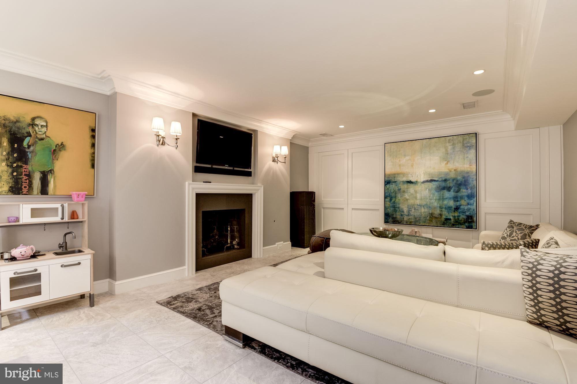 WESLEY HEIGHTS - Residential