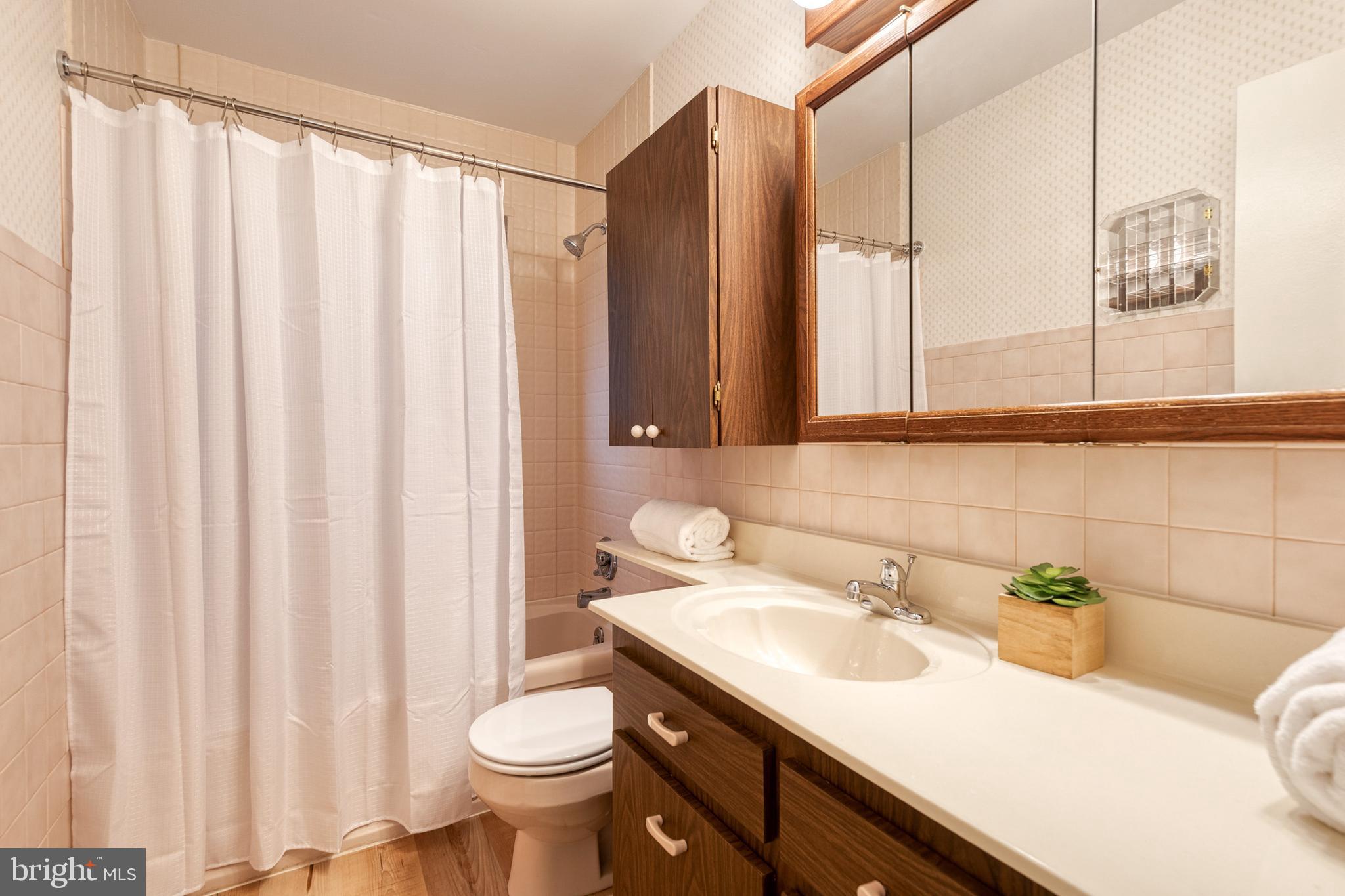 SUBURBIA - Residential