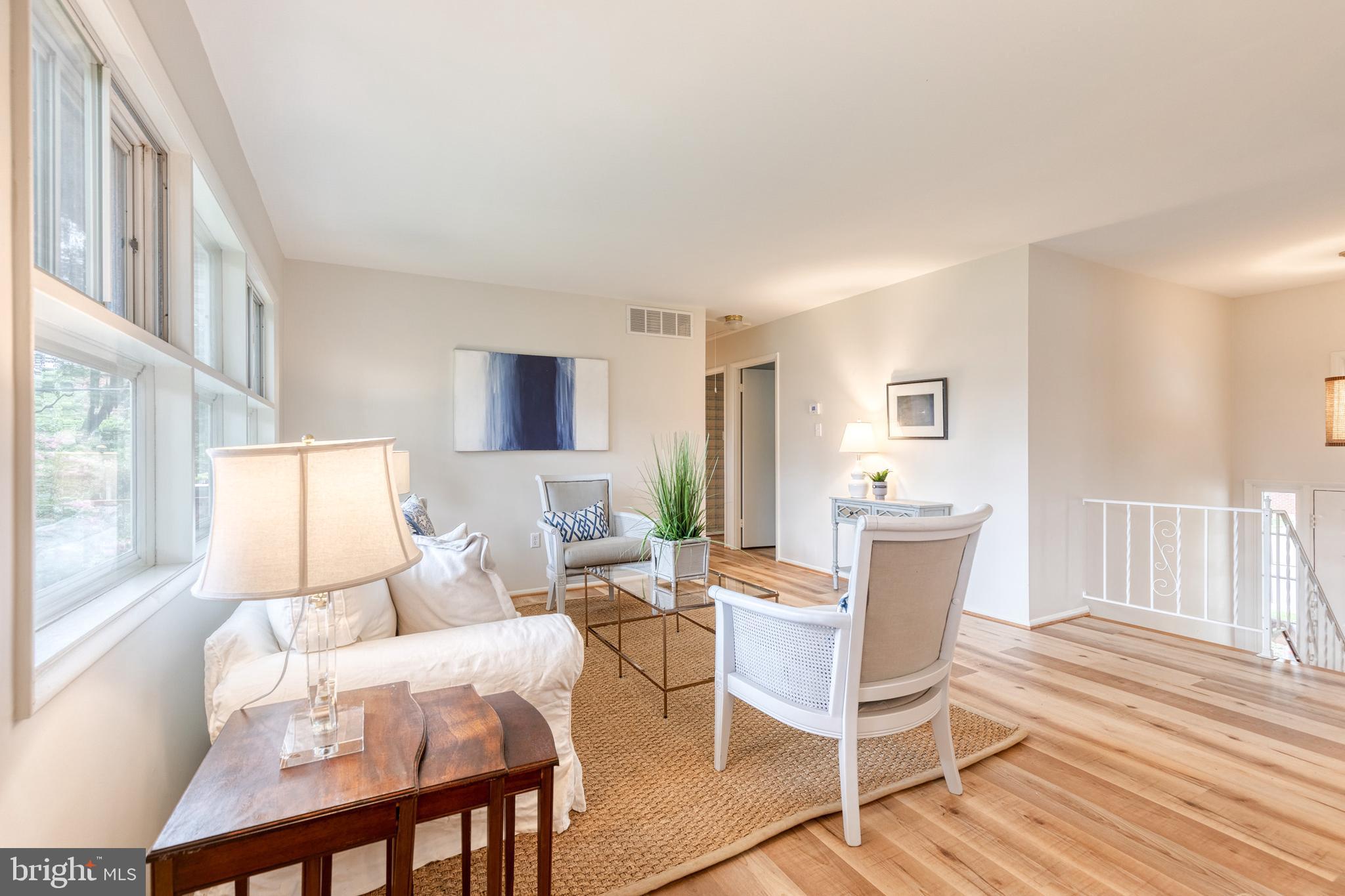 SUBURBIA - Residential