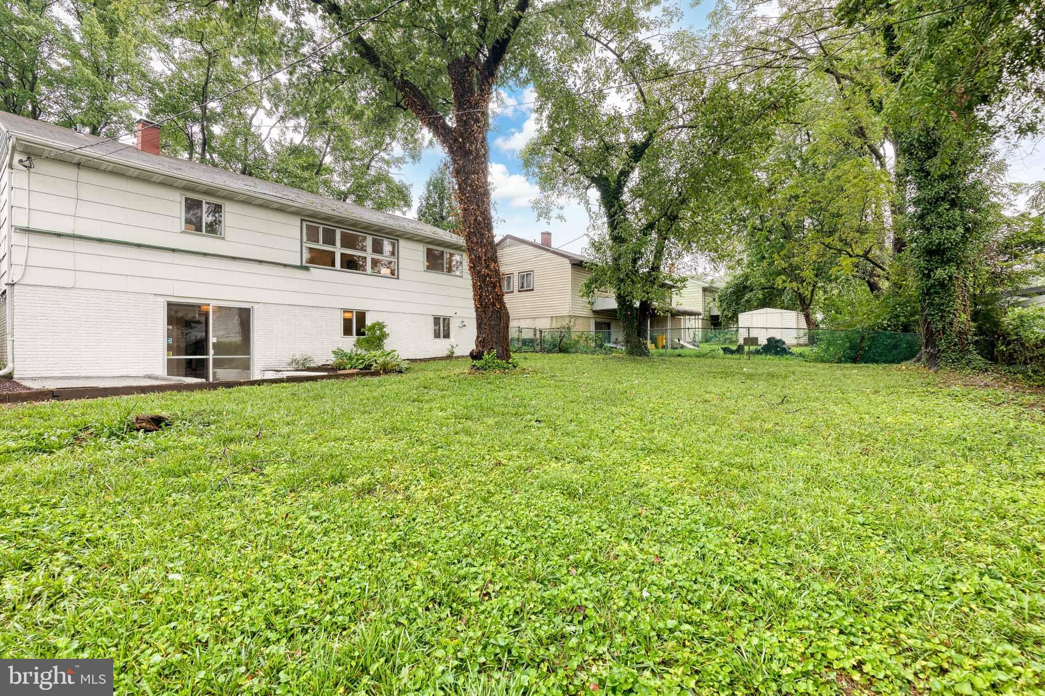 SUBURBIA - Residential