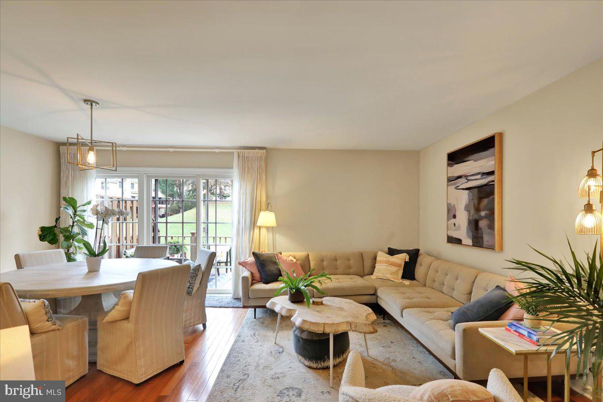 COVENTRY POINTE - Residential