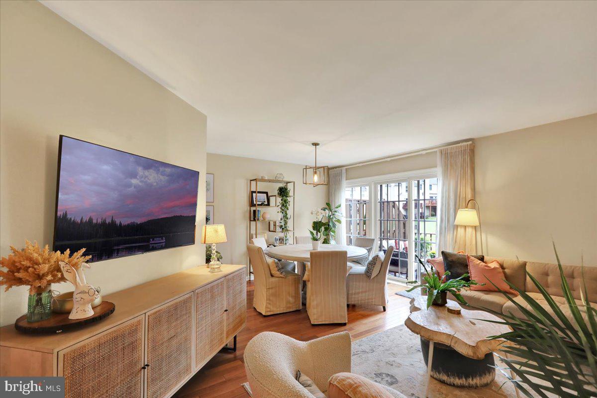 COVENTRY POINTE - Residential