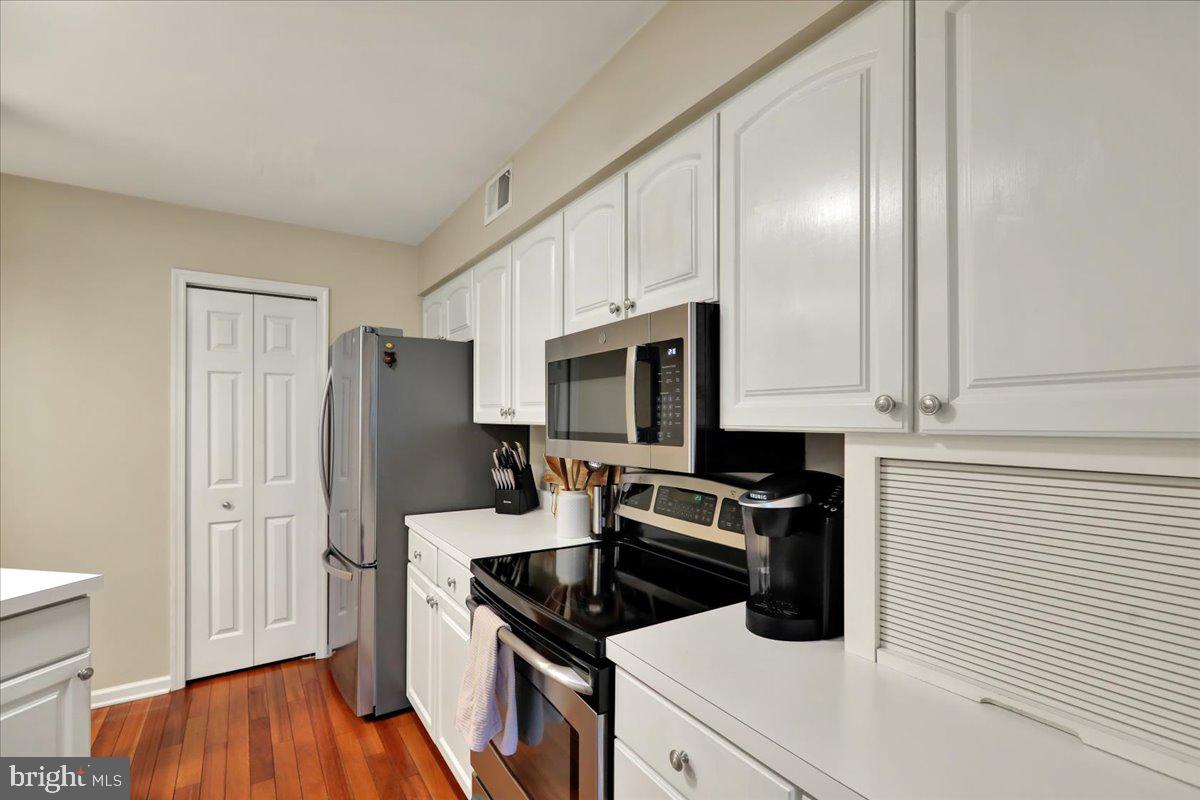 COVENTRY POINTE - Residential