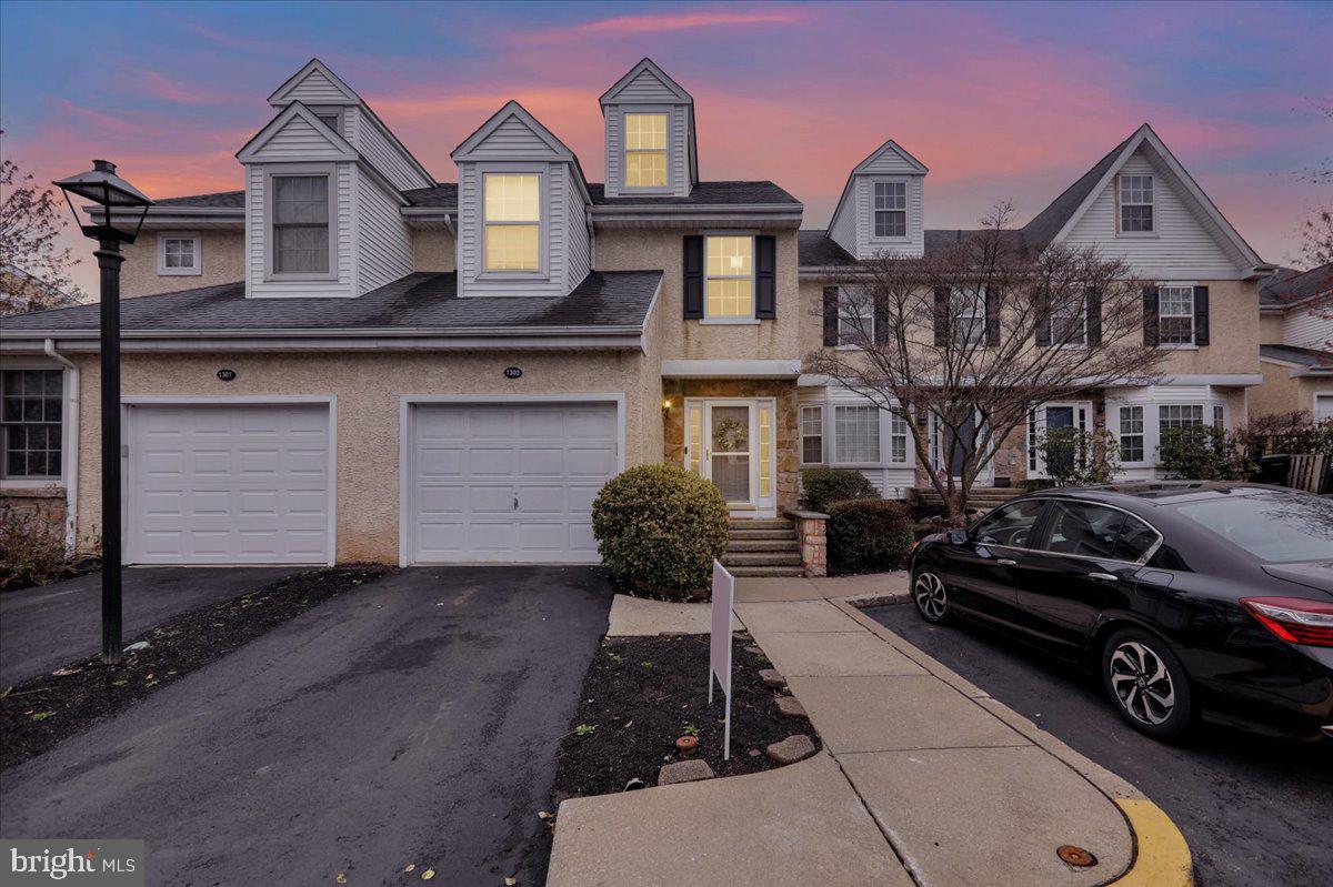 COVENTRY POINTE - Residential