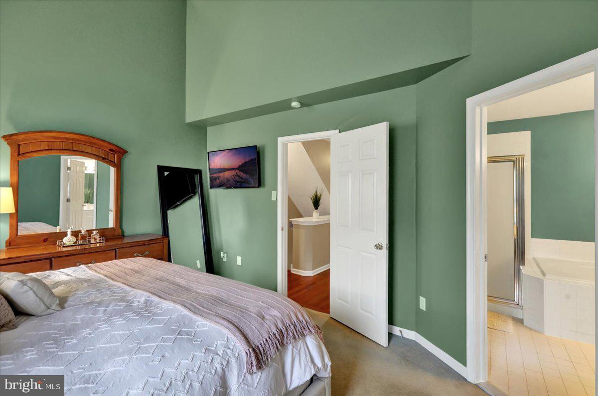 COVENTRY POINTE - Residential