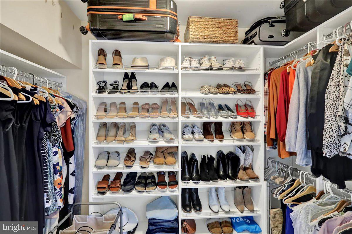 COVENTRY POINTE - Residential