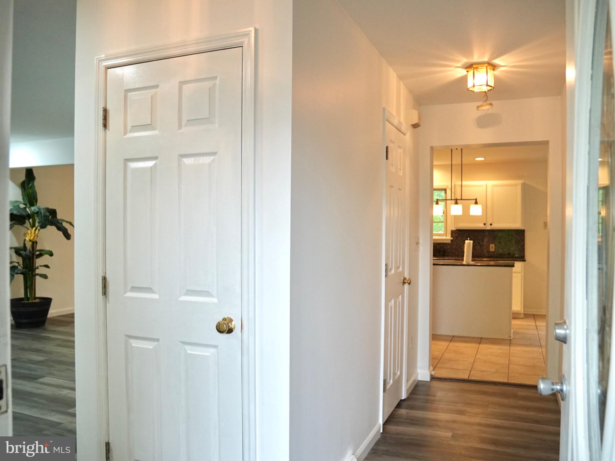 COUNTRY SQUIRE ESTATES - Residential