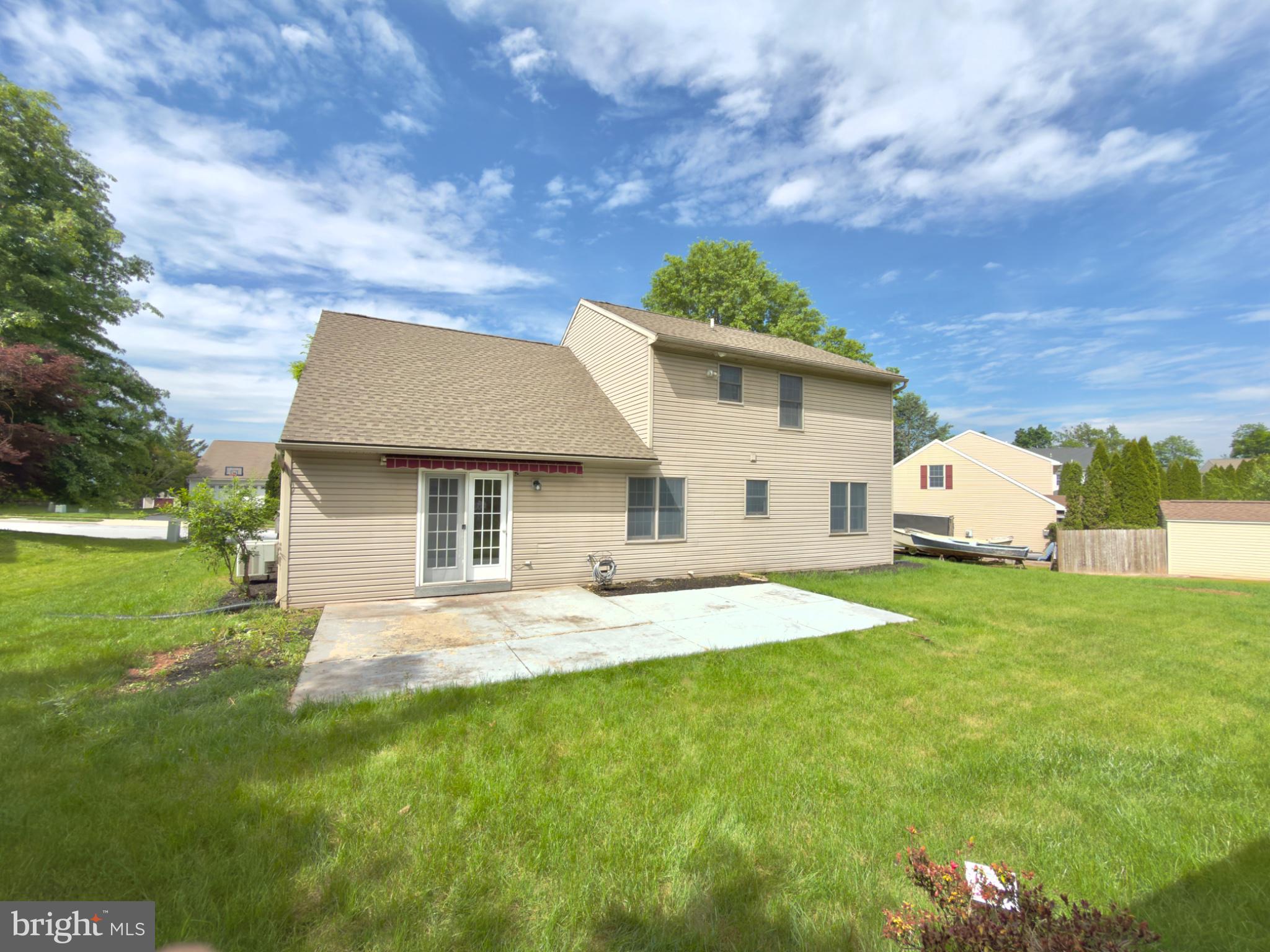 COUNTRY SQUIRE ESTATES - Residential