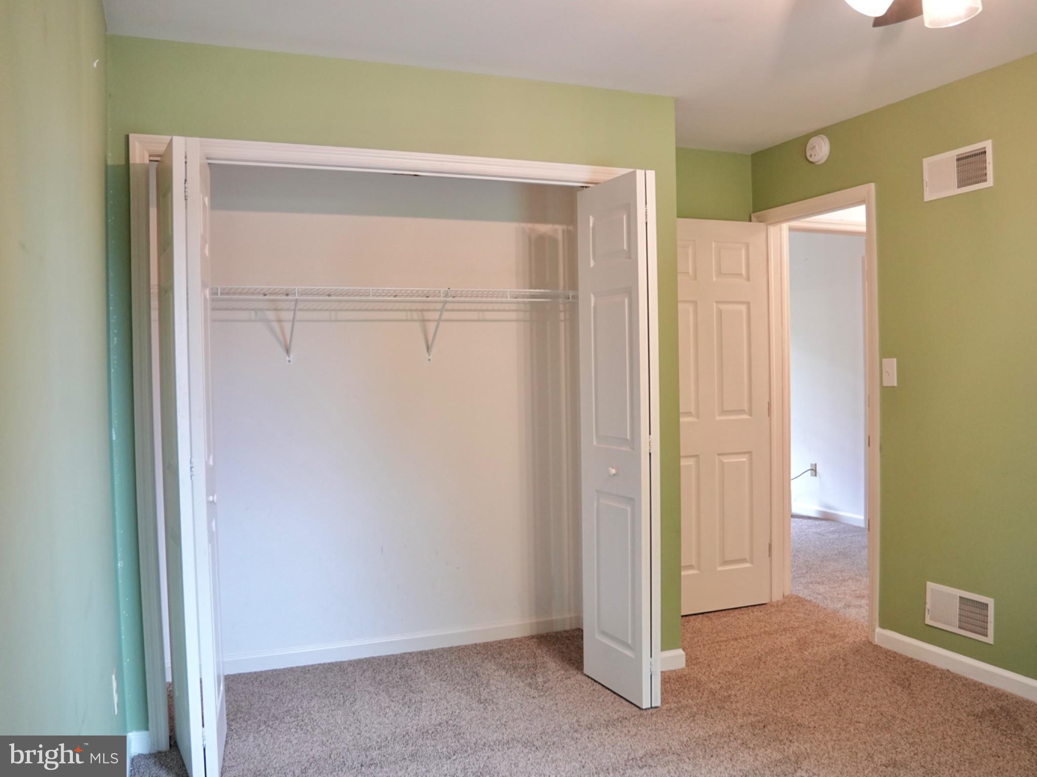 COUNTRY SQUIRE ESTATES - Residential