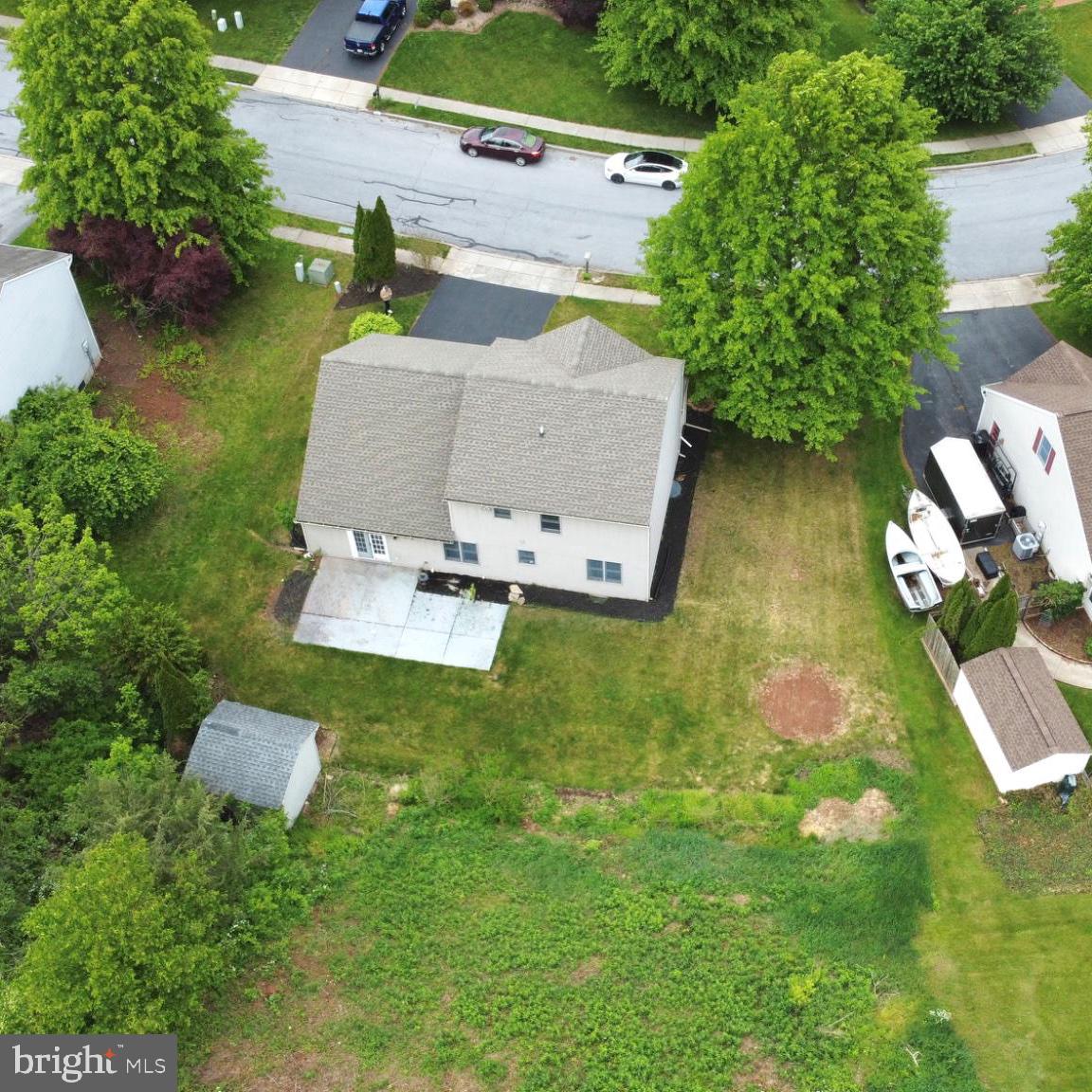 COUNTRY SQUIRE ESTATES - Residential