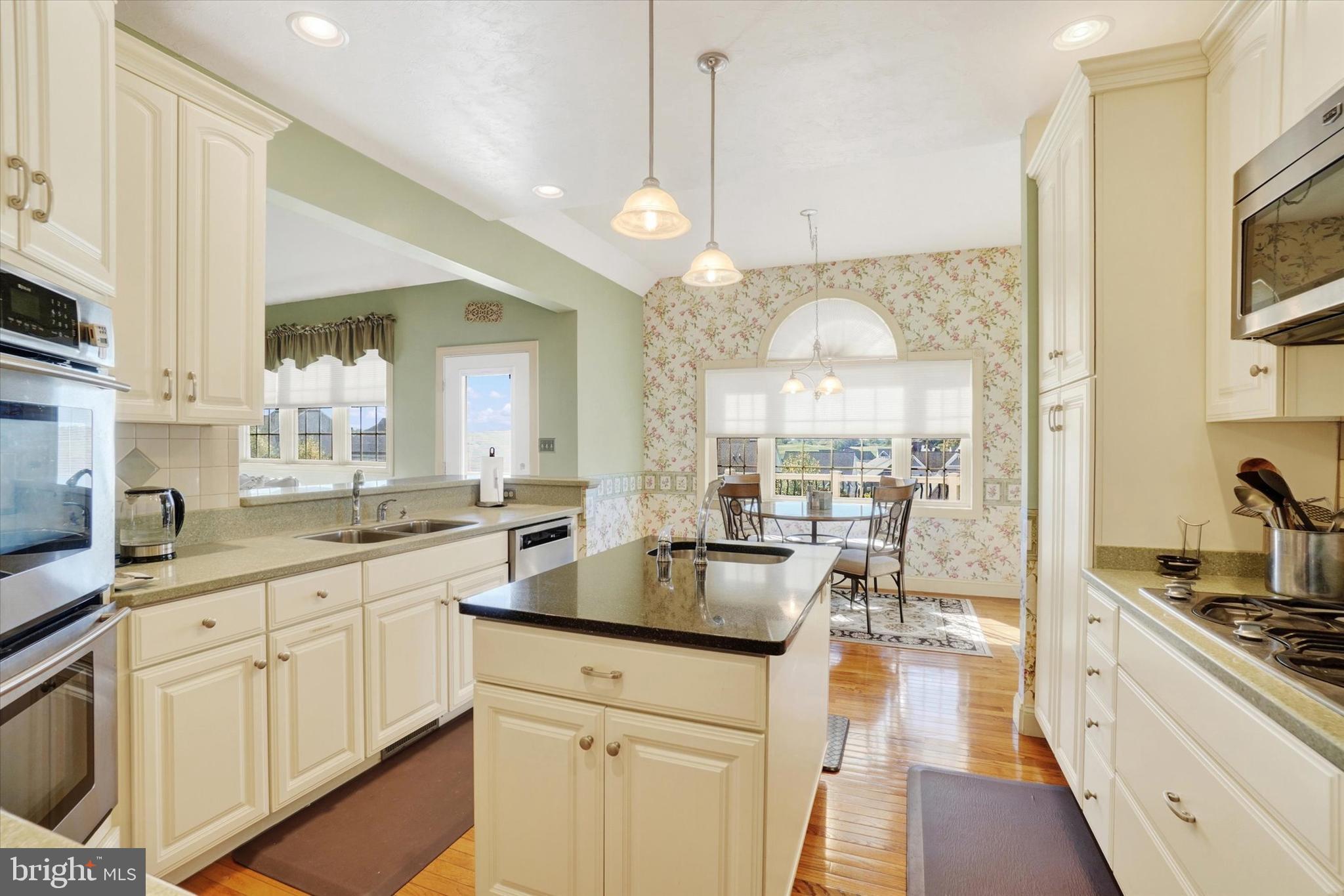 SPRINGWOOD - Residential