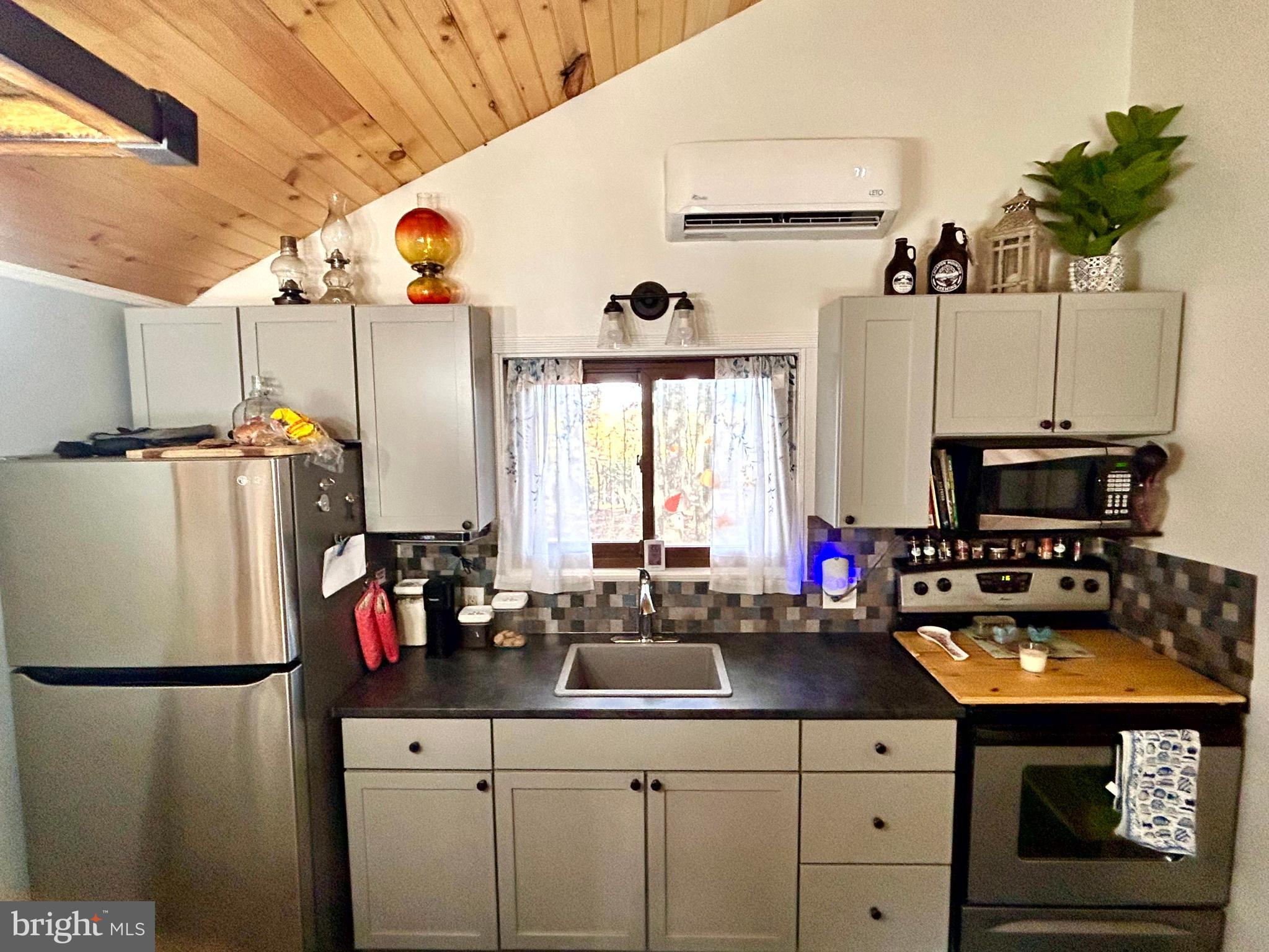 SLEEPY HOLLOW - Residential