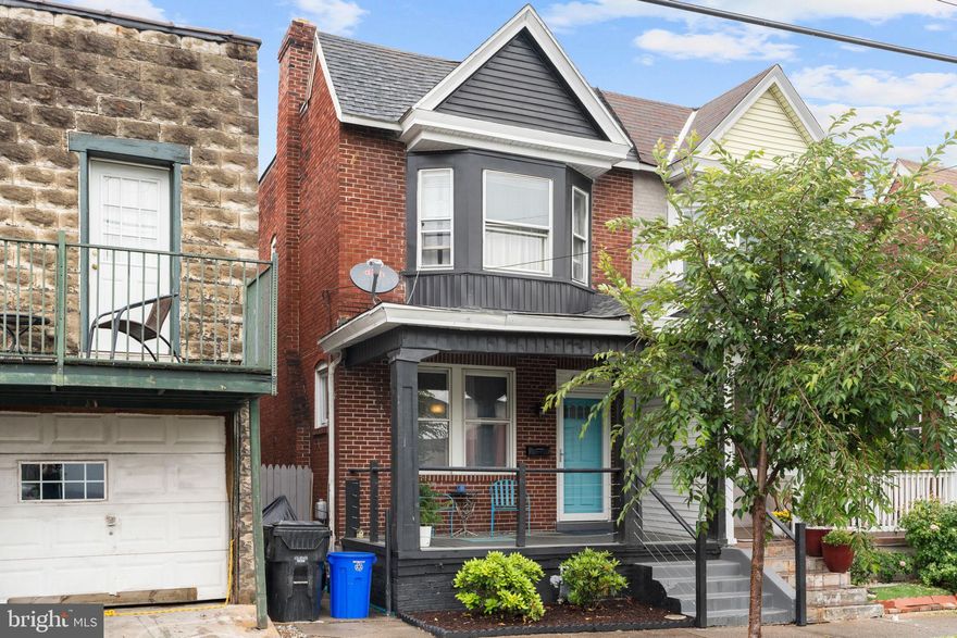 Welcome Home! From the moment you open the front door you will feel the tranquility and warmth. This 2 story property boasts 3 bedrooms and 1 bath.  The open concept of the home gives you a clear view of the well appointed kitchen from the front door.  The character in this home is unique from the original hardwood floors through out  to the stainless steel hood vent over the stove with a tile backsplash. 
Upstairs you will find 3 beautiful, bright and airy bedrooms. The primary bedroom has a wall to wall closet  to give the room a custom luxurious feel. The third bedroom has a balcony that looks over the oasis of a backyard making it a  great place to start your morning with a cup of coffee. A gorgeous well appointed bath with 2 sinks and shower/tub combo allowing you to start or end your day in luxury. The serenity of this home extends to the quaint backyard and porch.