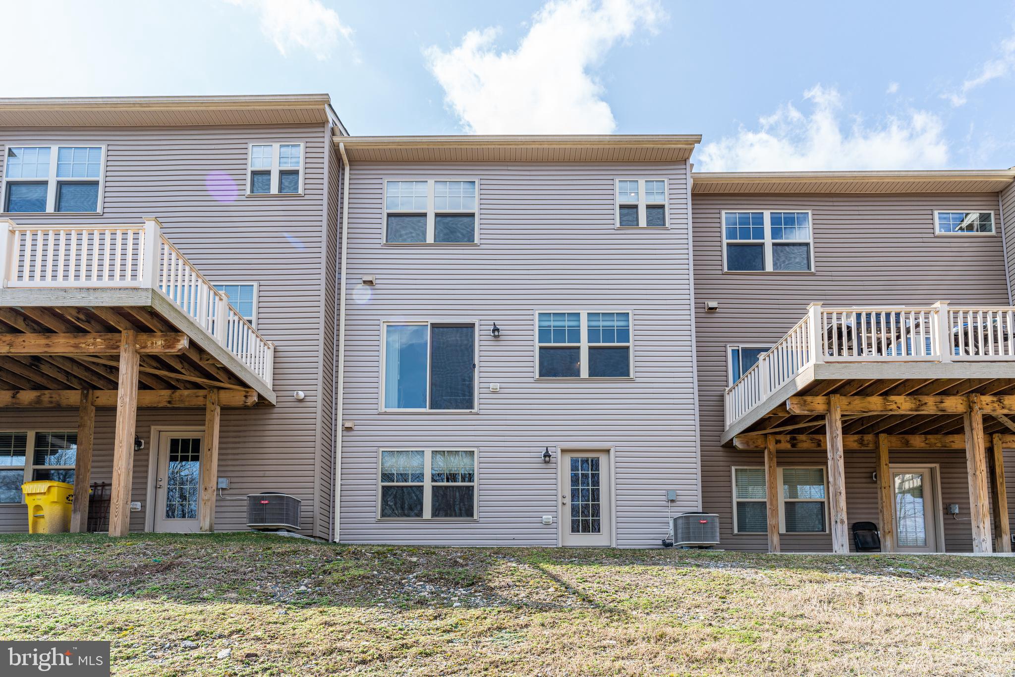 HARMANS PRESERVE - Residential