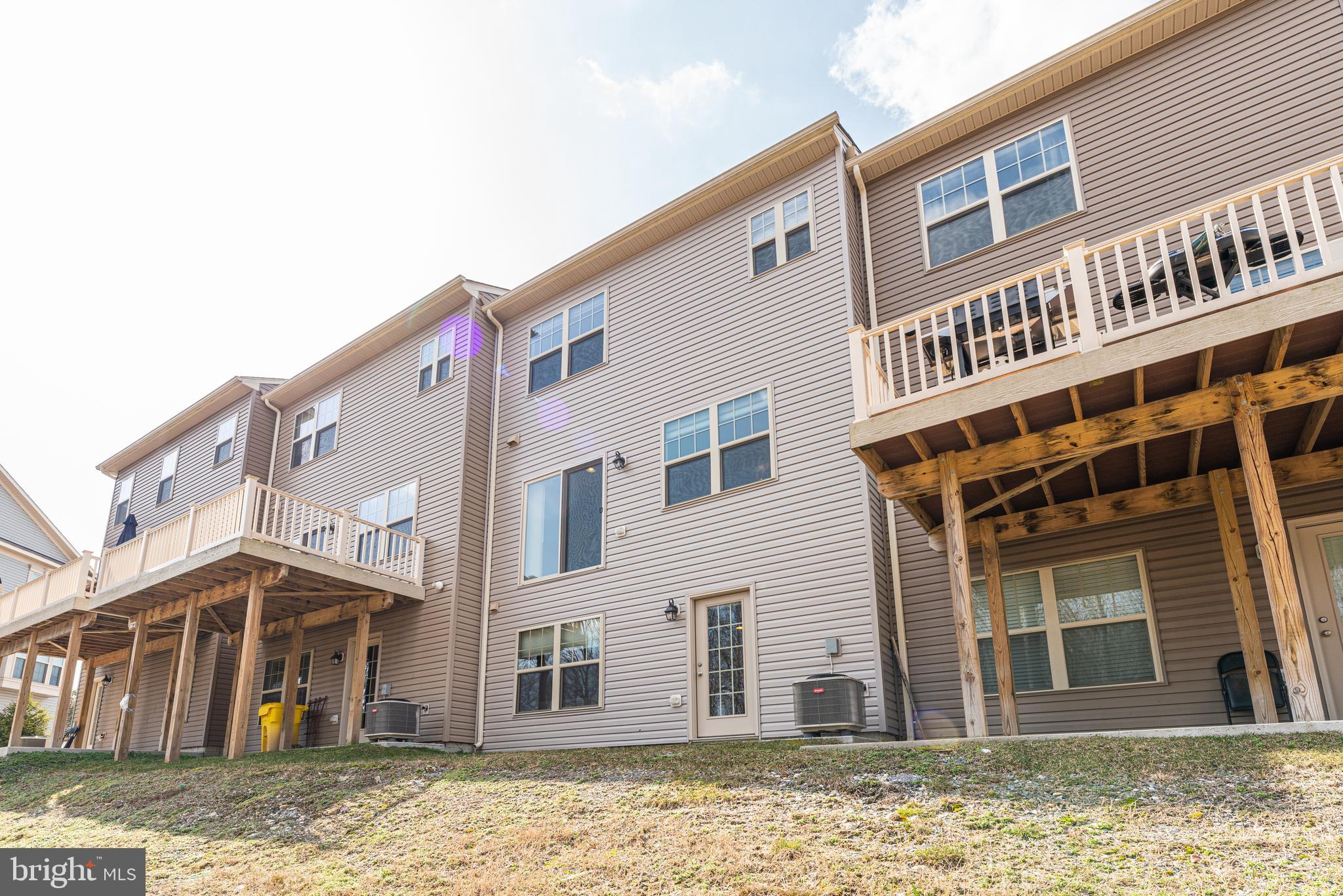 HARMANS PRESERVE - Residential