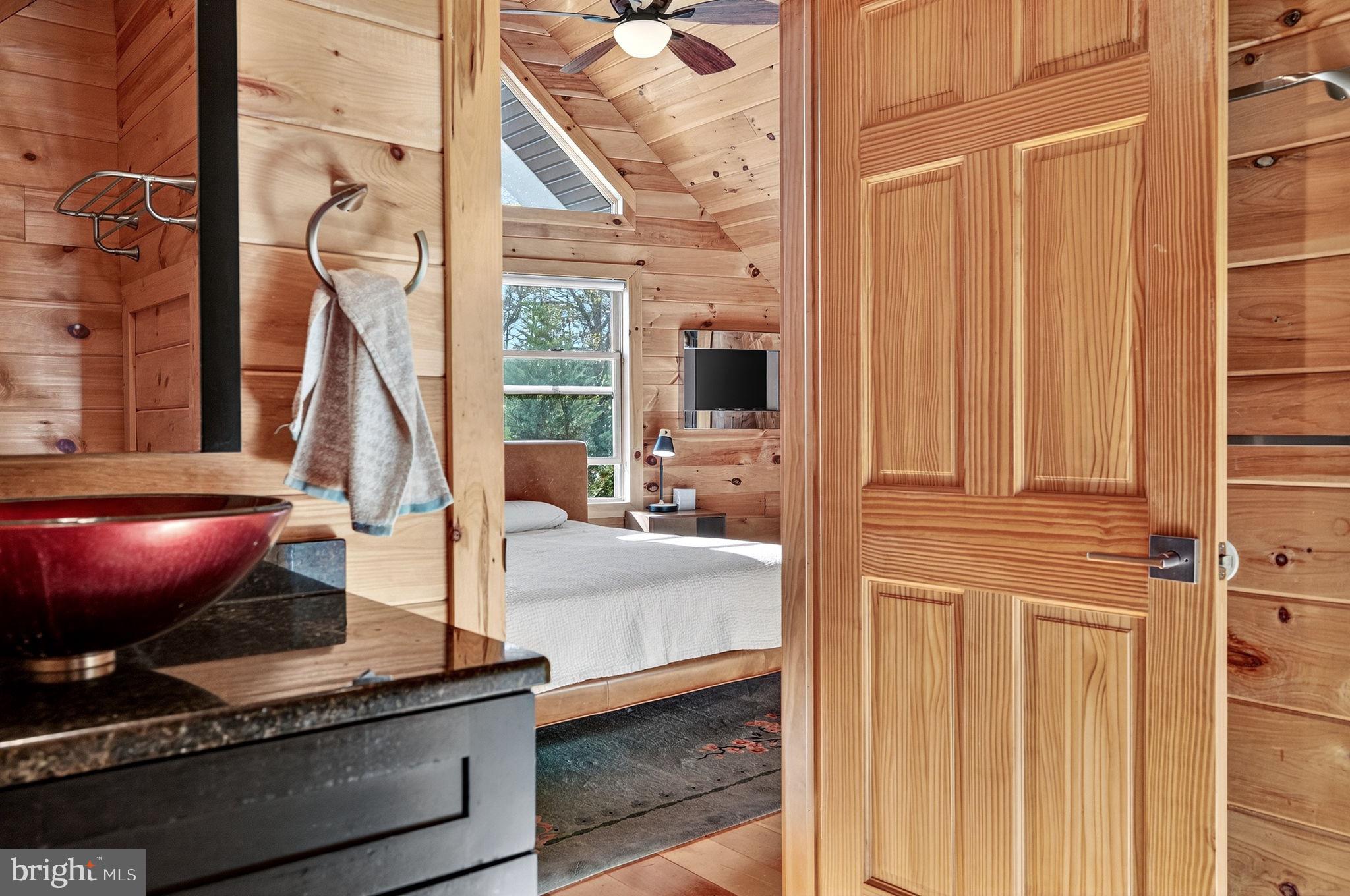 EAGLE ROCK RESORT - Residential