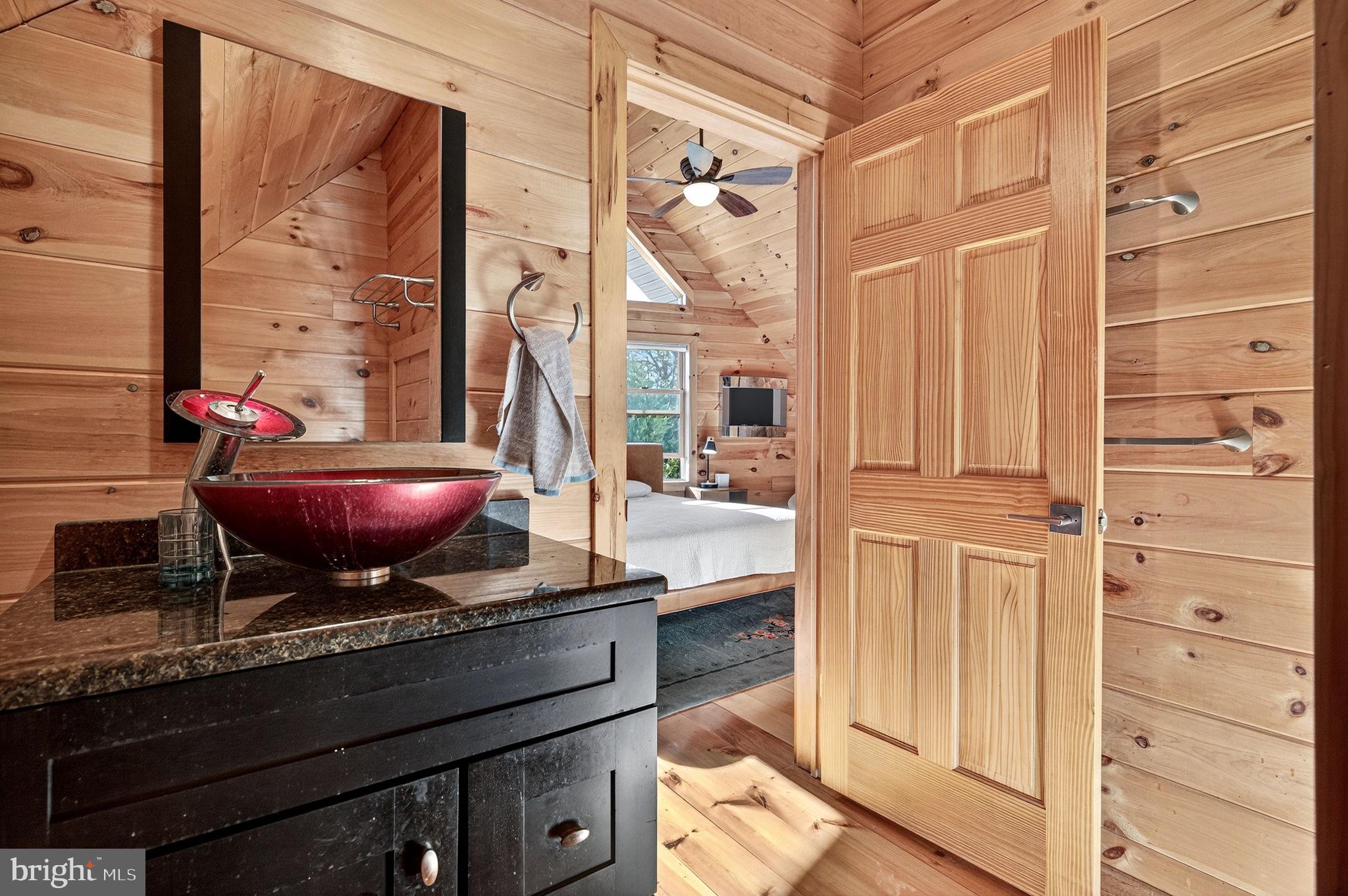 EAGLE ROCK RESORT - Residential